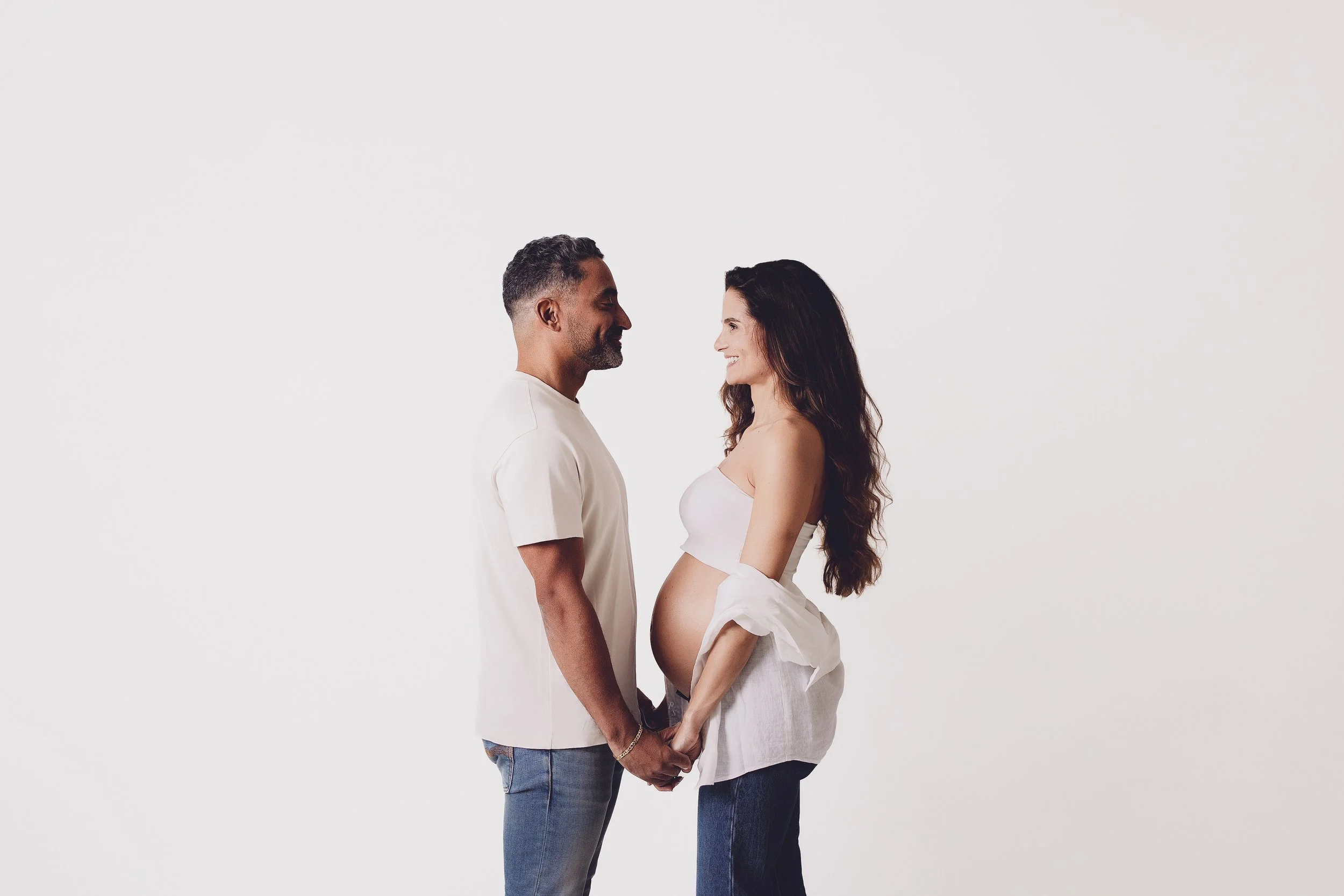 fotografia de casal sessao maternidade grávida estúdio de fotografia porto