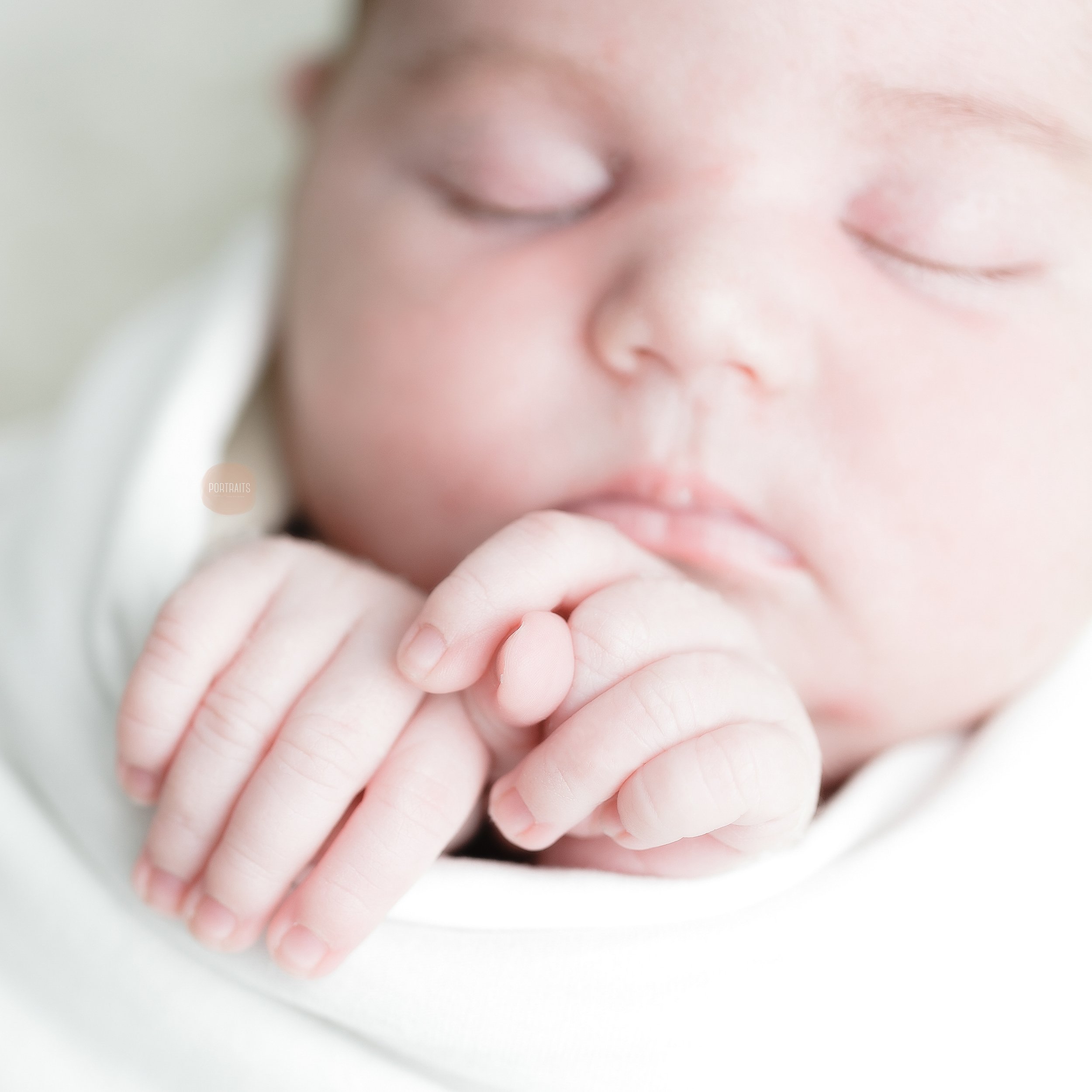 portraits-PORTFOLIO-RECEMNASCIDO-3-041.jpg