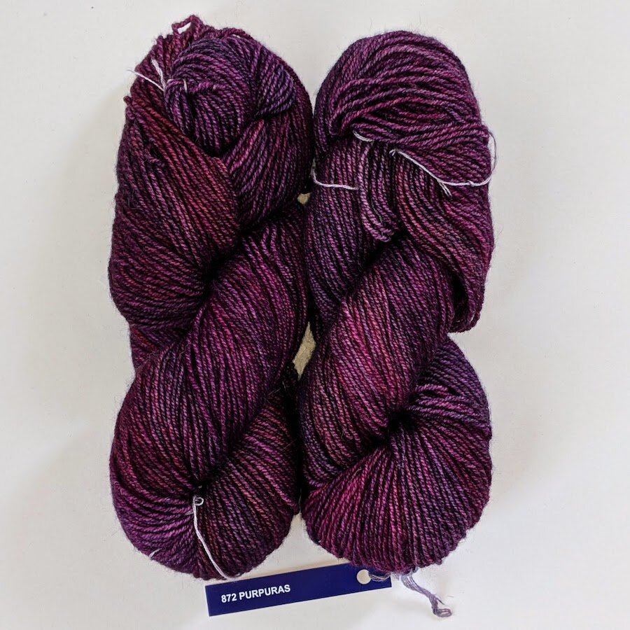 Megatibia Trocando Spider silk por Spool of yarn 