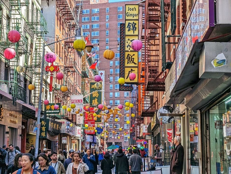 Guide To Finding A Deal On New York City's Canal Street - New York