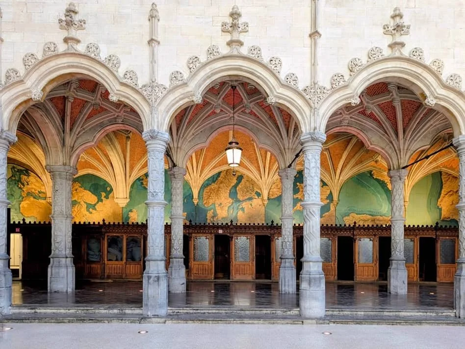 2 Days in Antwerp: Iconic Sights, Hidden Alleys & Foodie Finds
