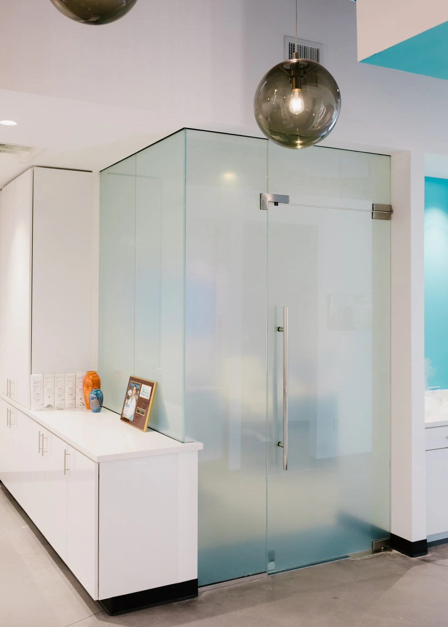 Bottom Bay Glass-web res9.jpg