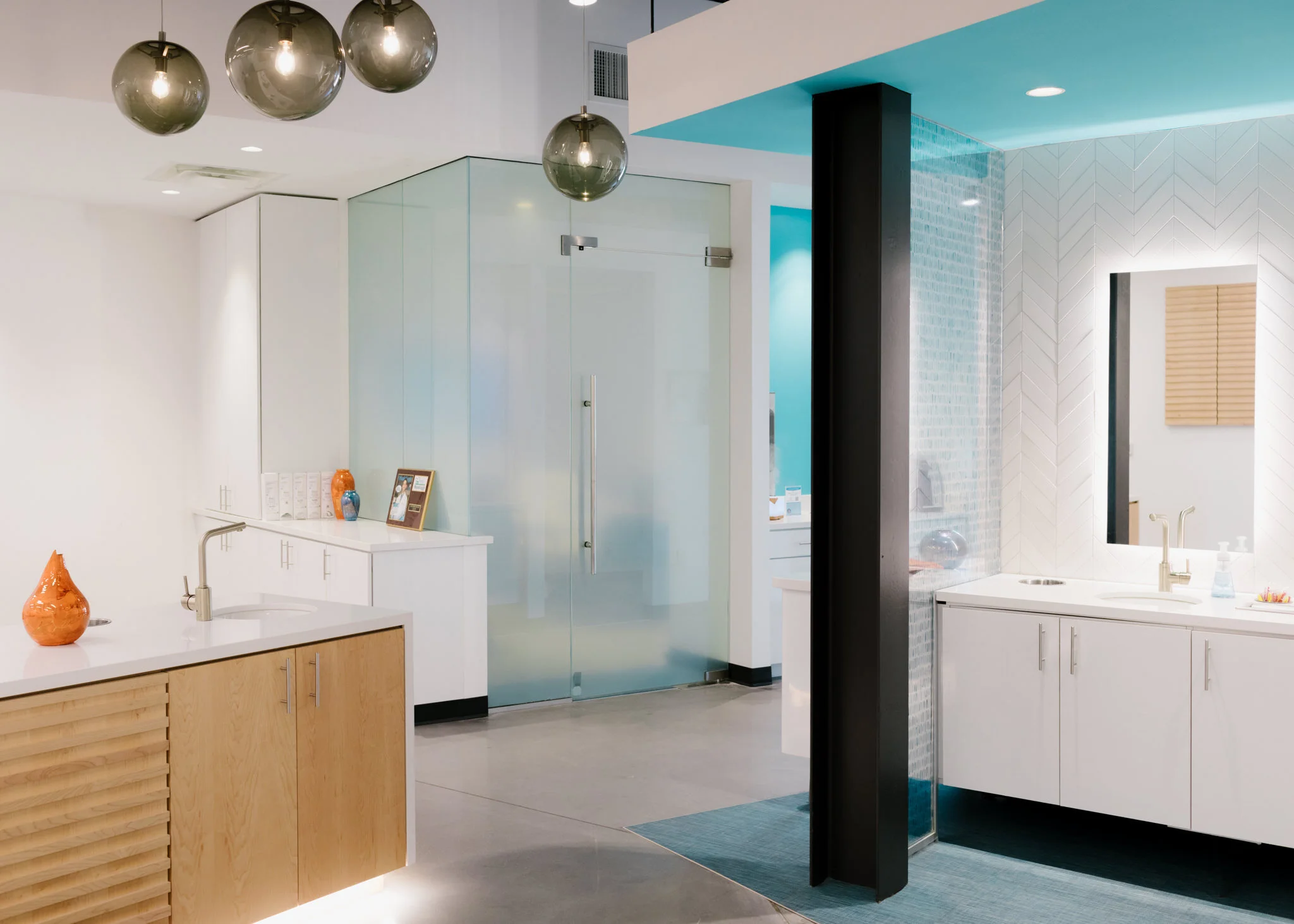 Bottom Bay Glass-web res8.jpg