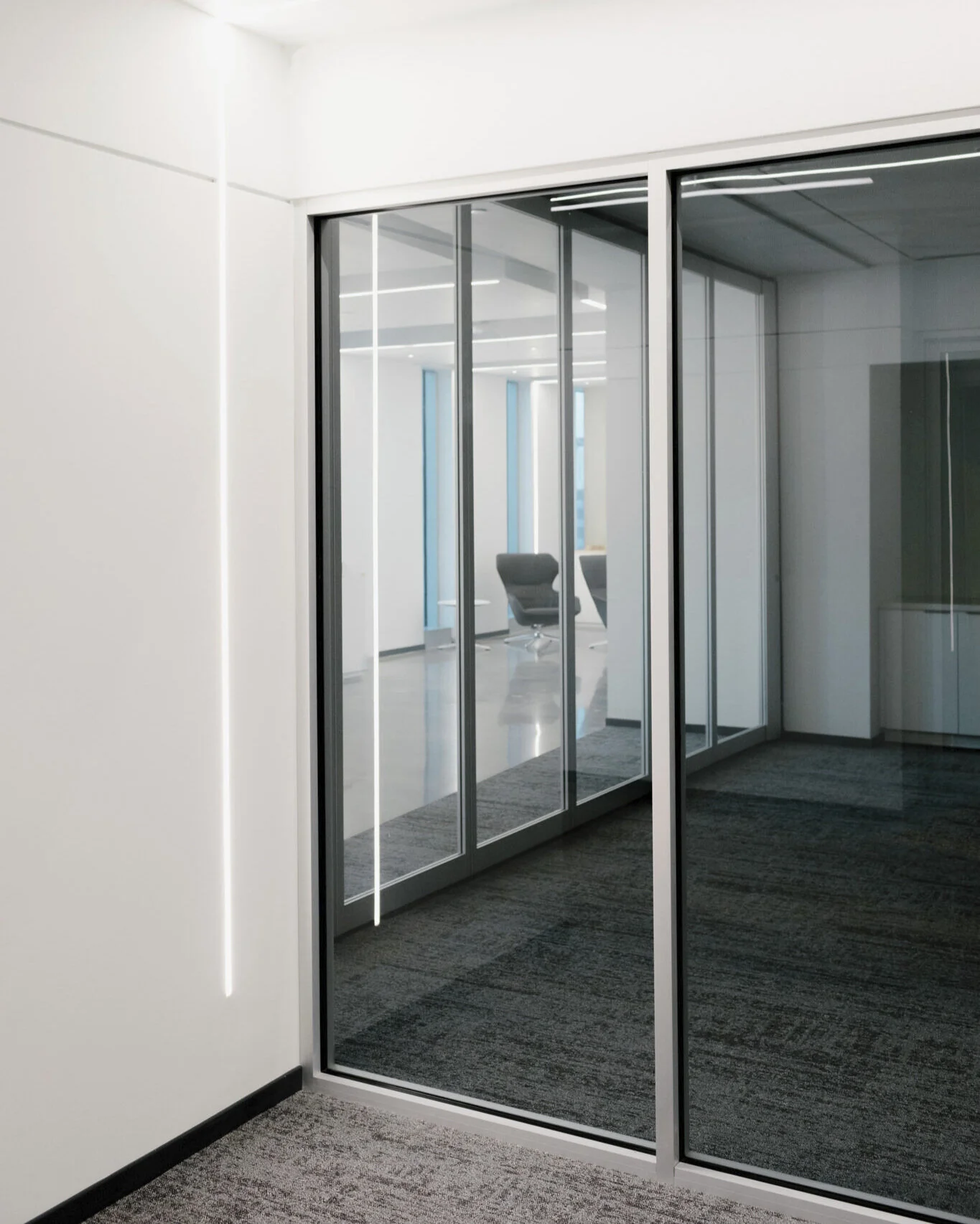 Bottom+Bay+Glass-web+res32.jpg