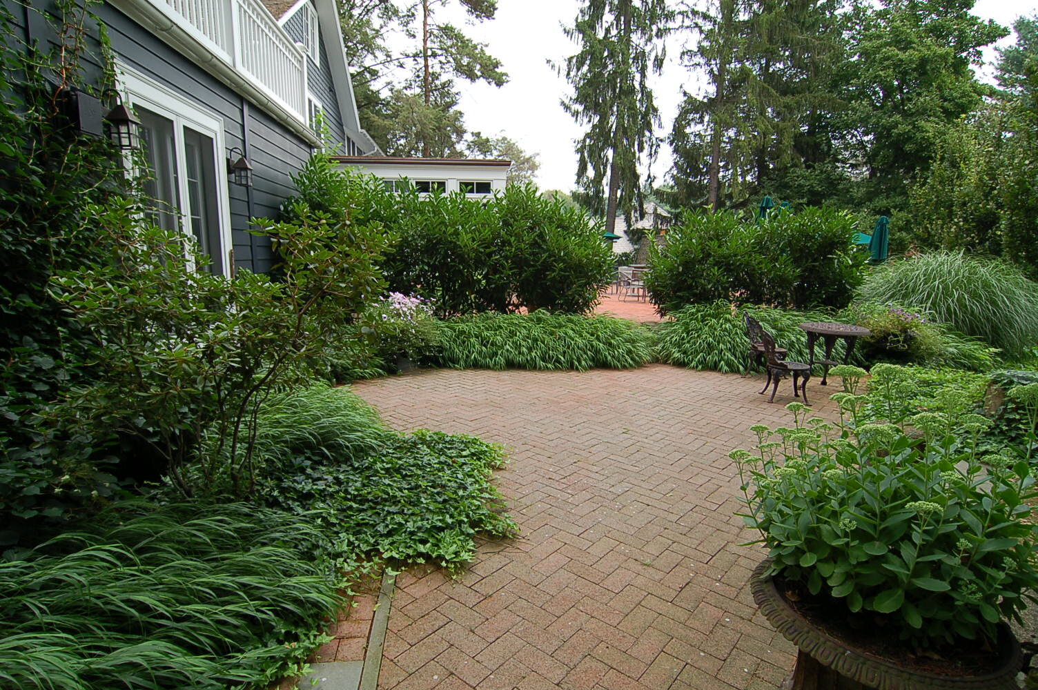 Buttermilk Falls Inn private patio
