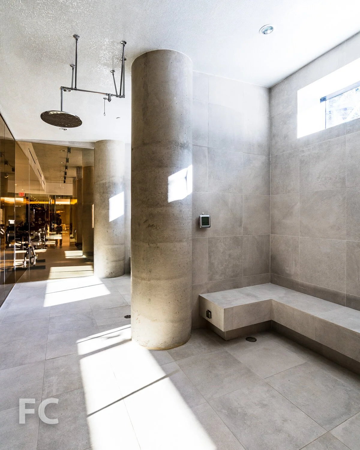 98 Front Spa
Photo: Field Condition