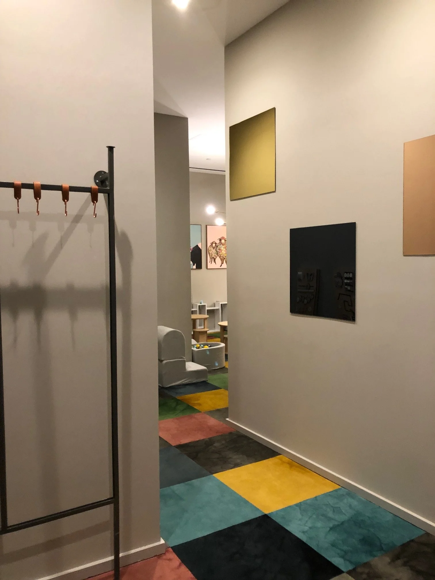 98 fron playroom entry detail.jpg