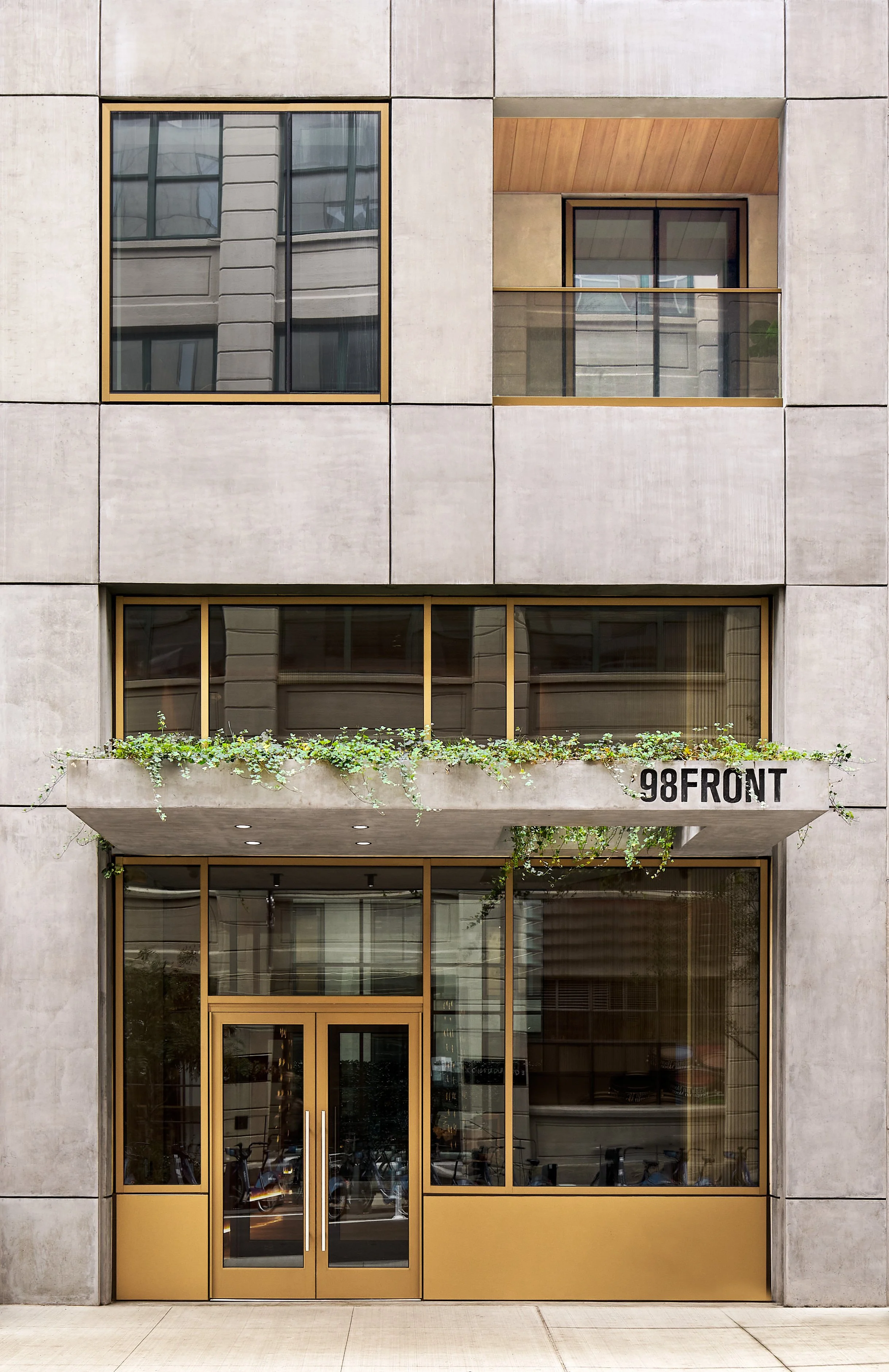 98 FRONT-01B-ENTRANCE_fullres(1).jpg