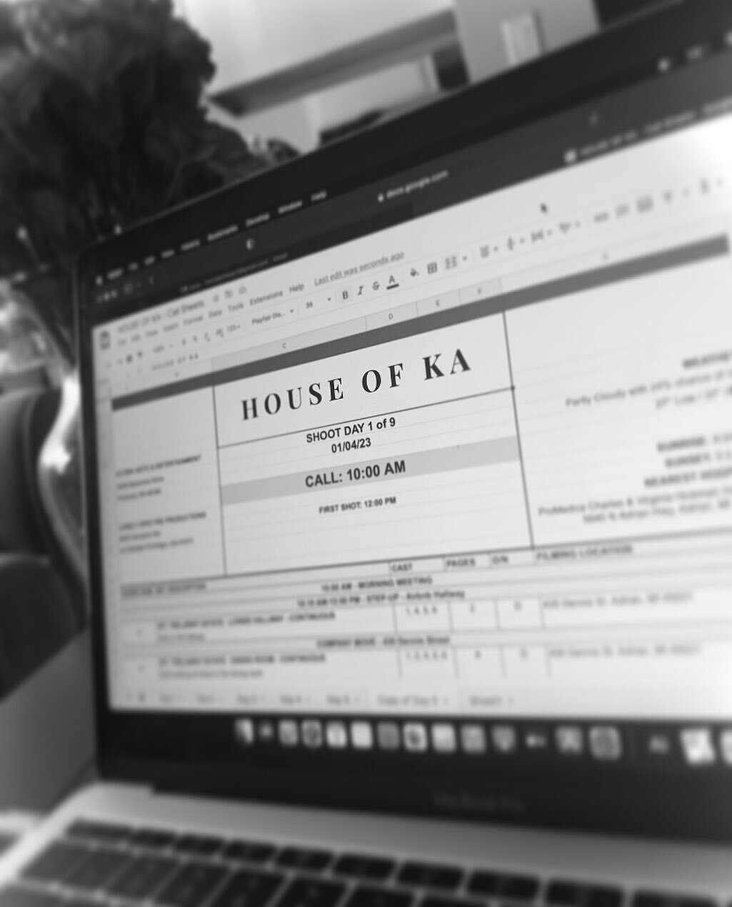 New year, new production! 🎬 @houseofkamovie begins filming today. Best of luck to the entire cast and crew! #houseofka #tellyourmummies
.
.
.
#hippogryphfilms #newyear #lonelyspectreproductions #acornartsandentertainment #featurefilm #horror #horror