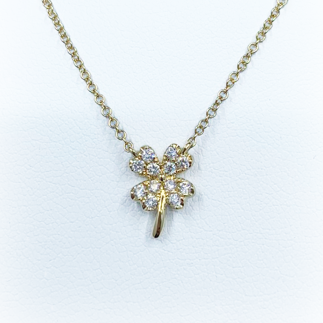 Diamond Shamrock Necklace.png