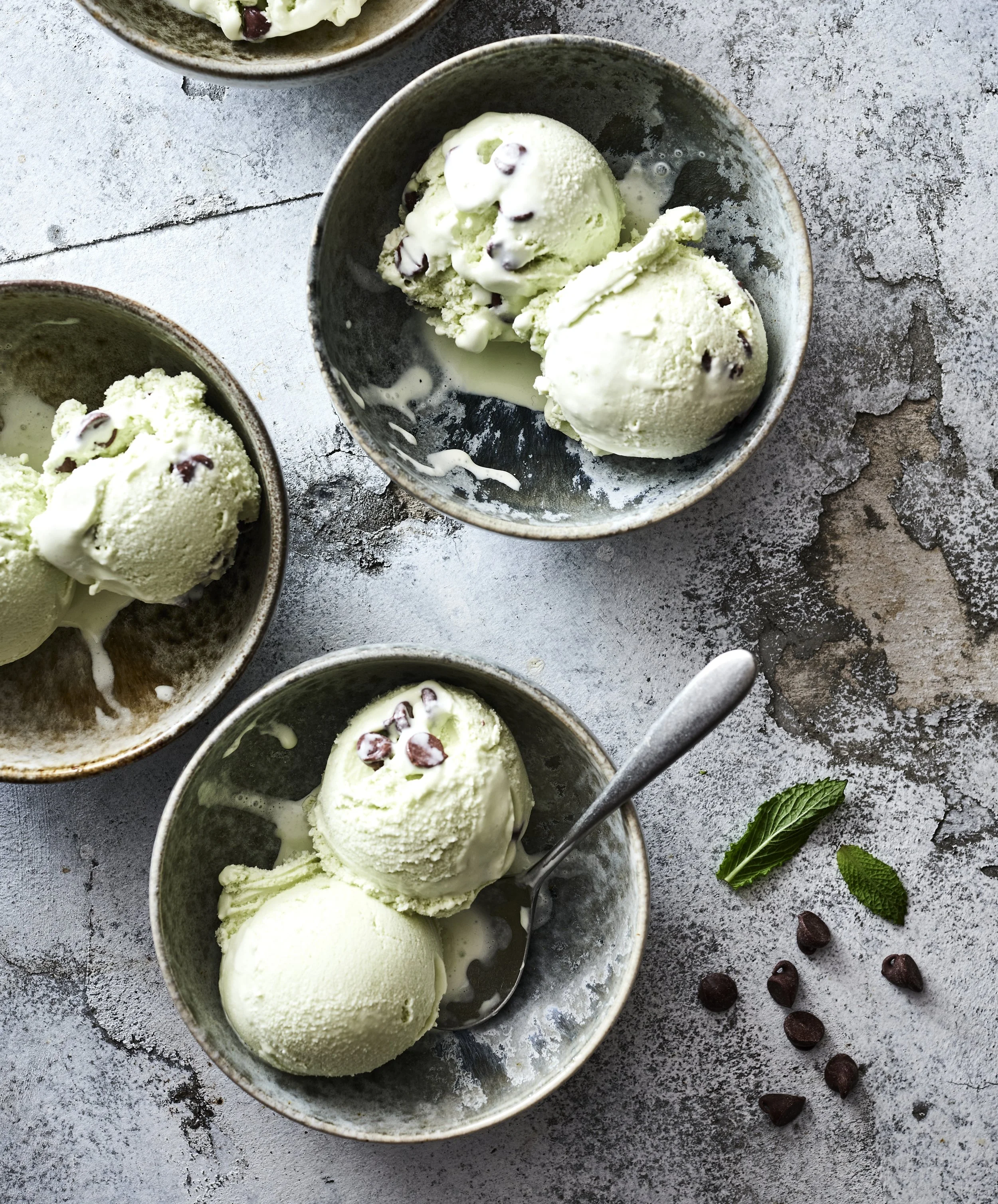 Pcallisto_KetoIceCream_mint choc Chip_1876.jpg