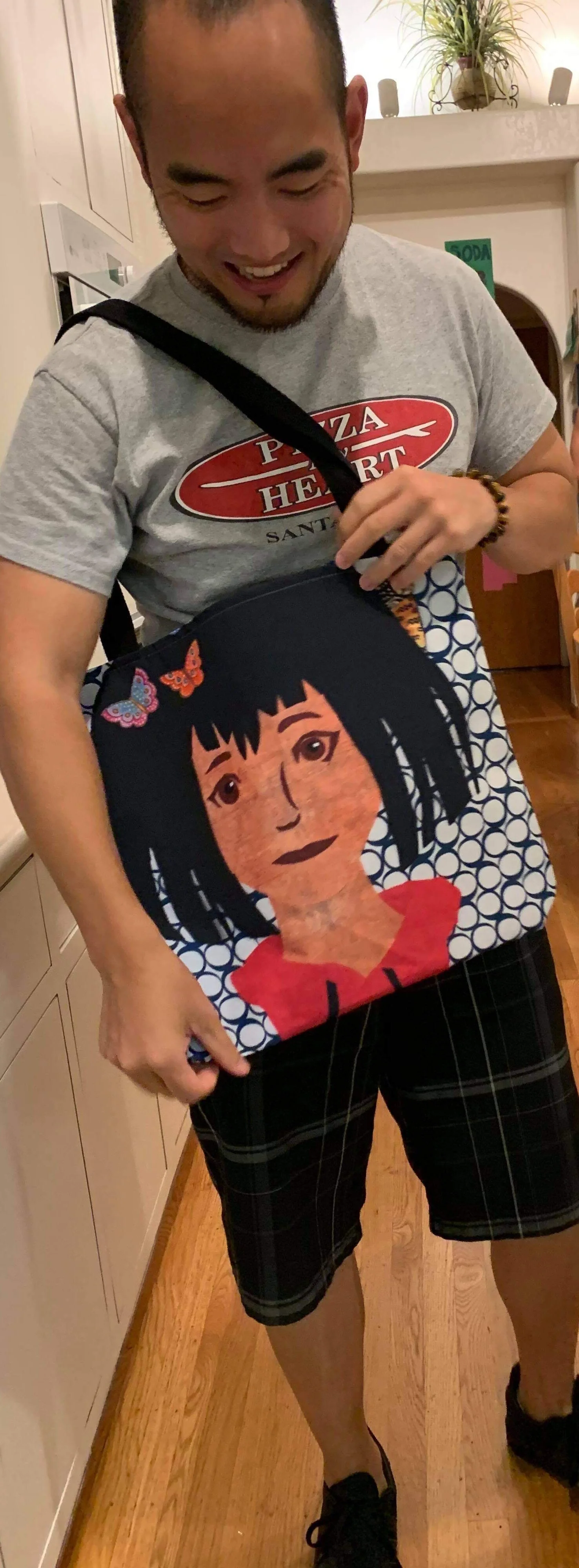 Clay says my Aiko tote bag is beautiful!