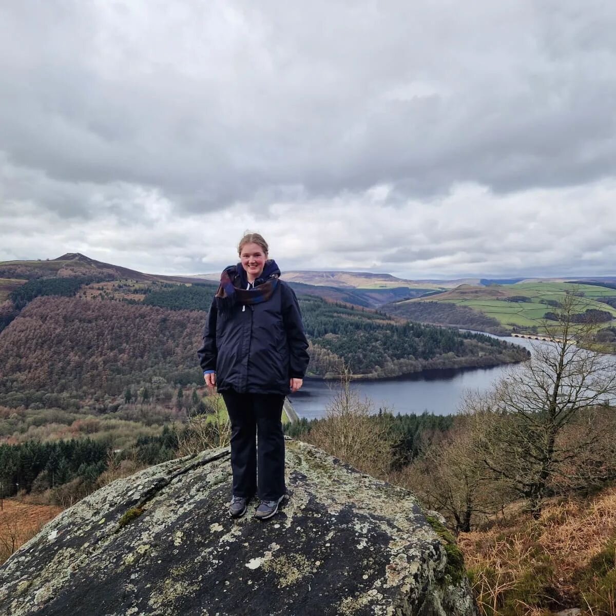 Instagram vs reality therapist story time 🏞️🚶🏼&zwj;♀️🧠💪🏼😥📈😭🪨😃🌲

I went to the peak district this week. I took some days off to relax and explore the UK a little. Whilst I had a blast, it was also super challenging and I learned a lot. It 