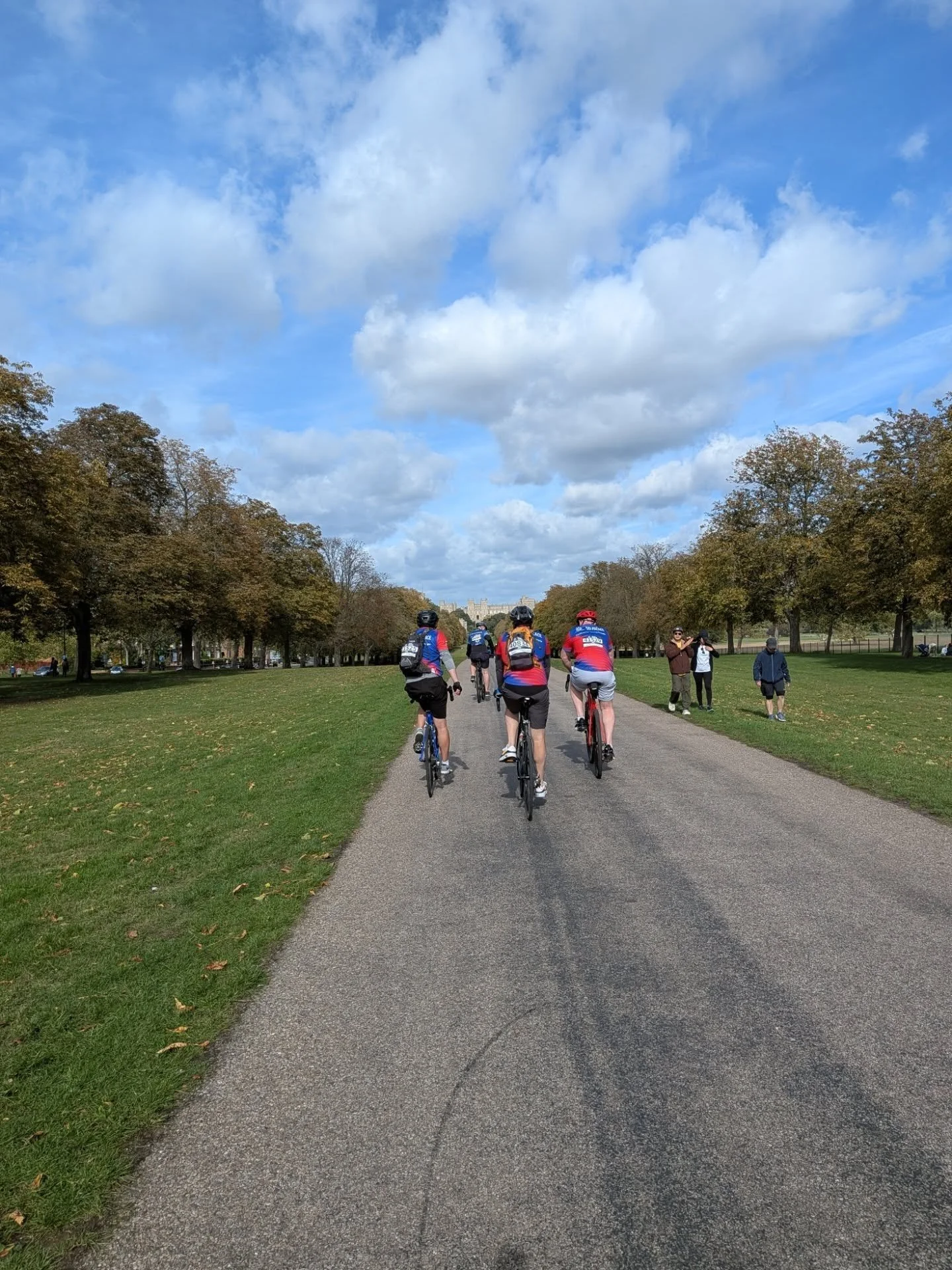 This week&rsquo;s focus: listening to the body 👂🏼👤

Some weeks I can do endurance cycling. Other weeks I need gentle movement like floor-based yoga.

It&rsquo;s healthy to move between doing a little and doing a lot. It&rsquo;s normal to take brea