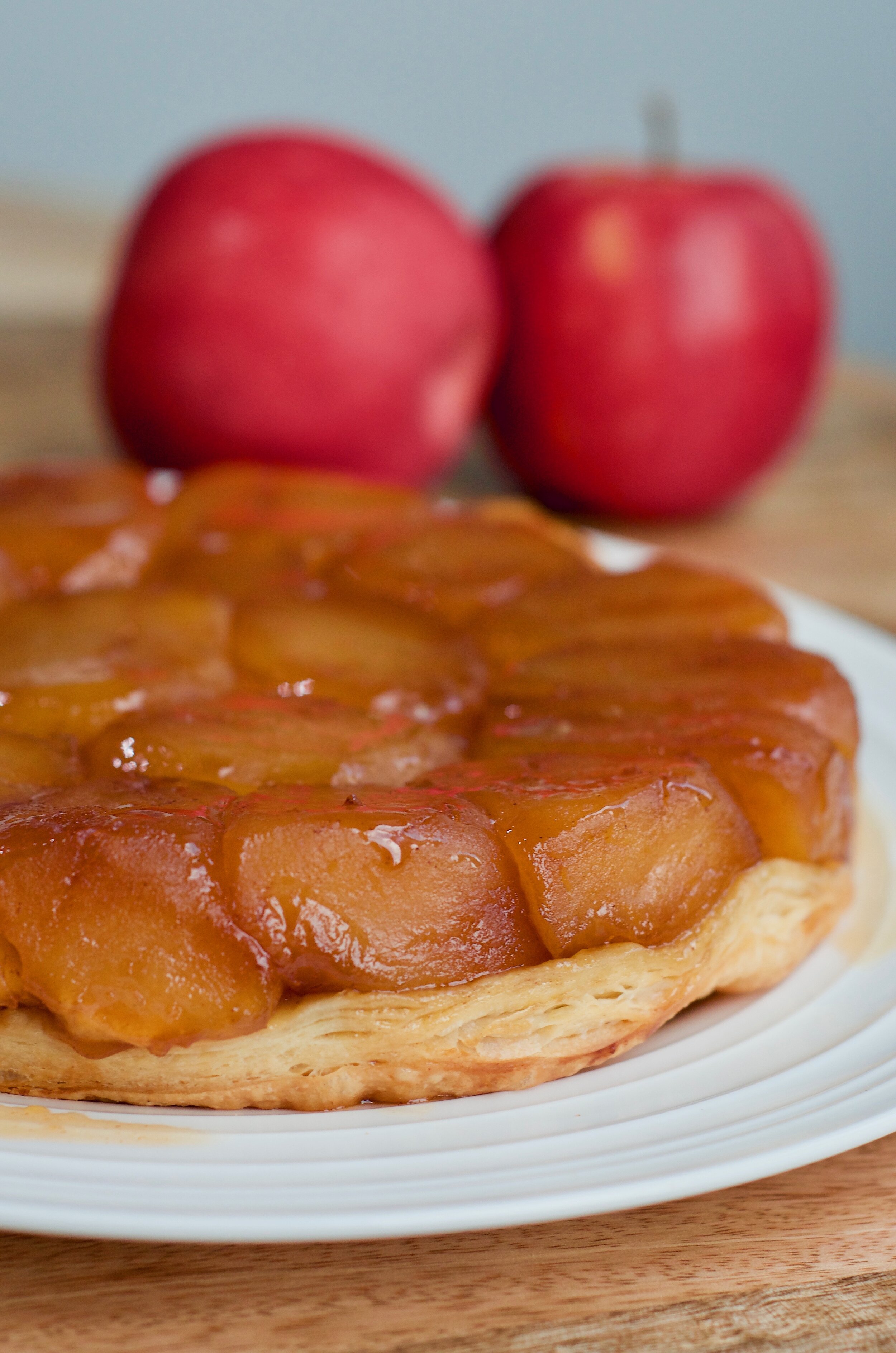 Tarte Tatin Recipe (With Apples and Buttery Crust)