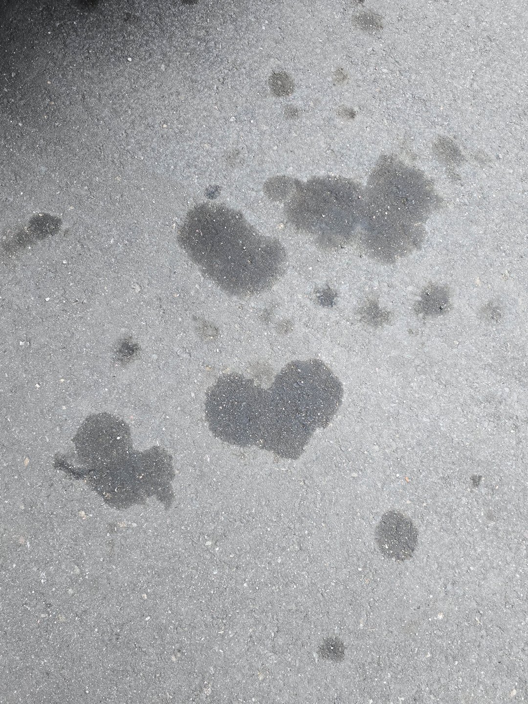 "I spot three oil mark hearts. The one in the middle is pretty perfect so that's what I saw first and then I was like ... wait a minute, there are more!" - Stevi Black of Colorado