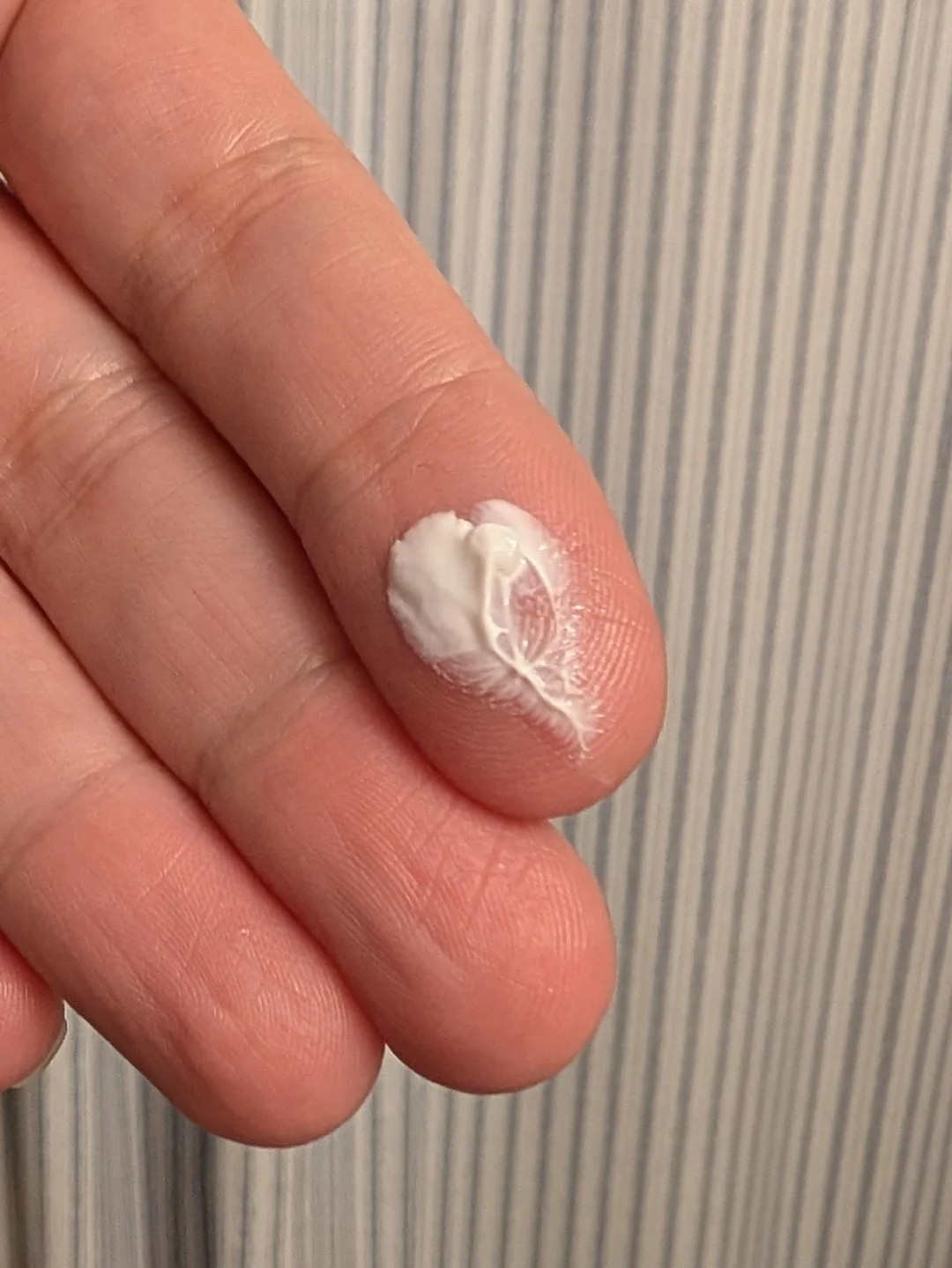 Moisturizer made a heart on Chenelle Houston's finger one morning!