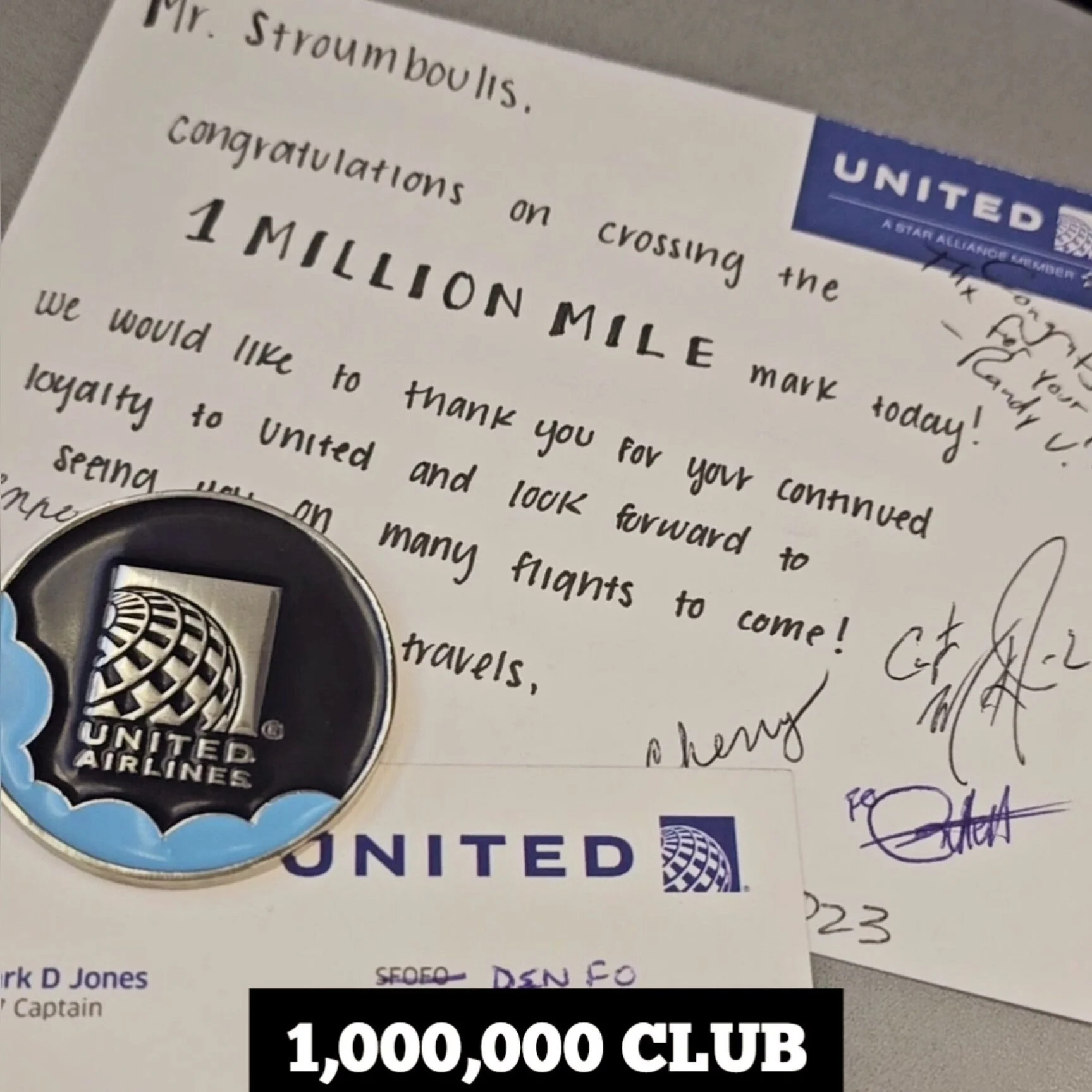 1 MILLION MILES FLOWN WITH UNITED AIRLINES - CUSTOMER SERVICE LESSON 101