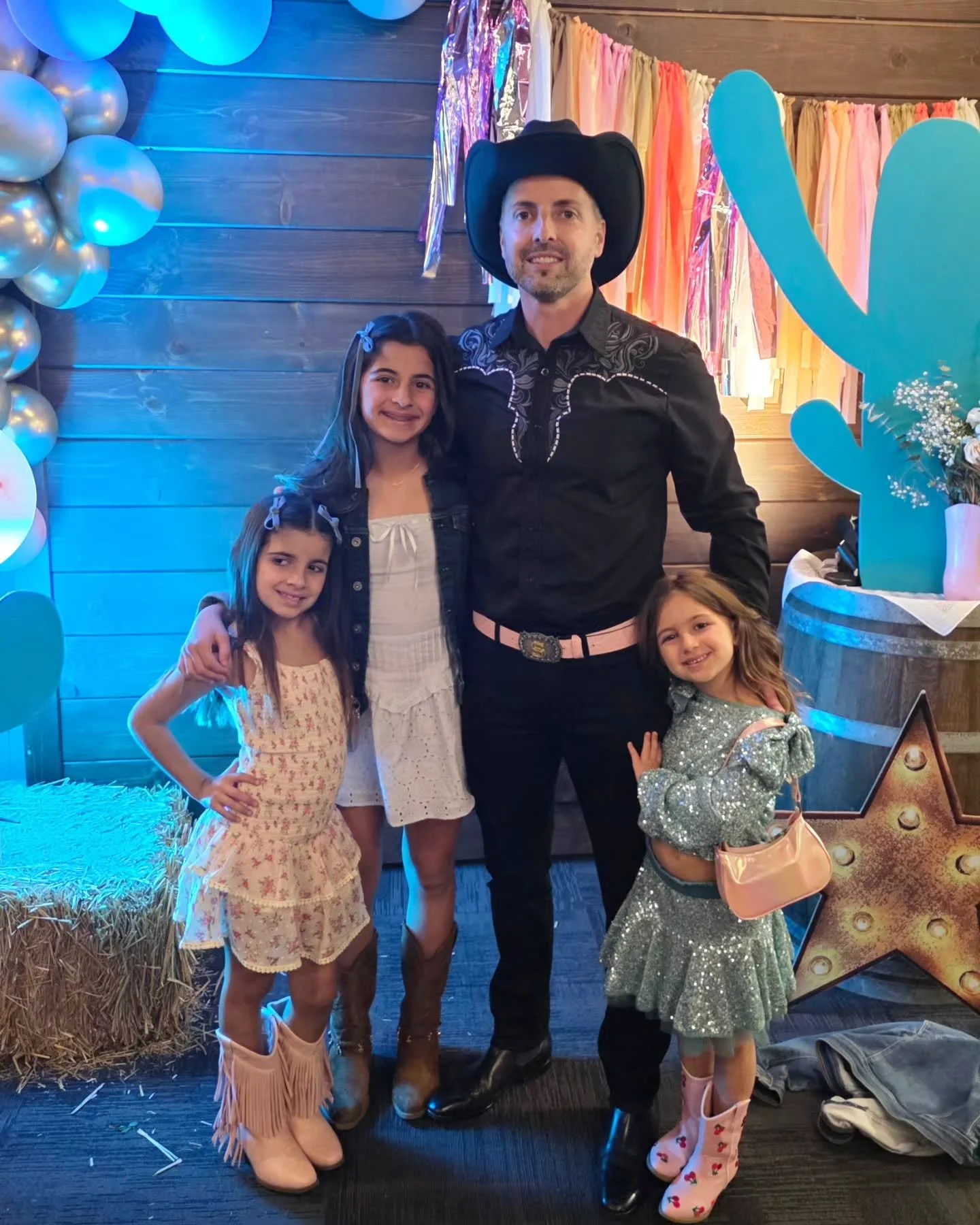 Annual Daddy&ndash;Daughter dance ✨
First year with all 3 girls.
Chaos? Absolutely!
Worth it? Always ❤️