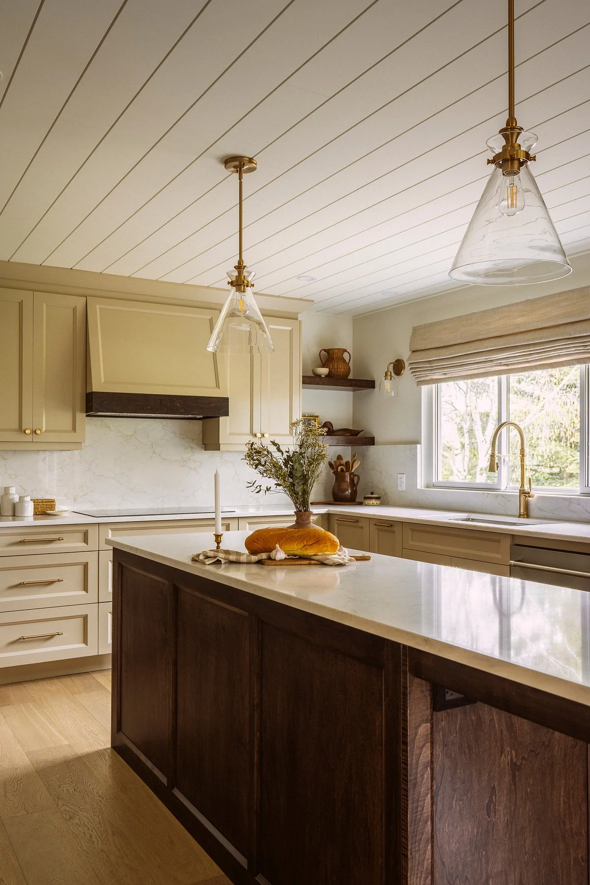 Kitchen Wide Vertical (1)-HDR.jpg