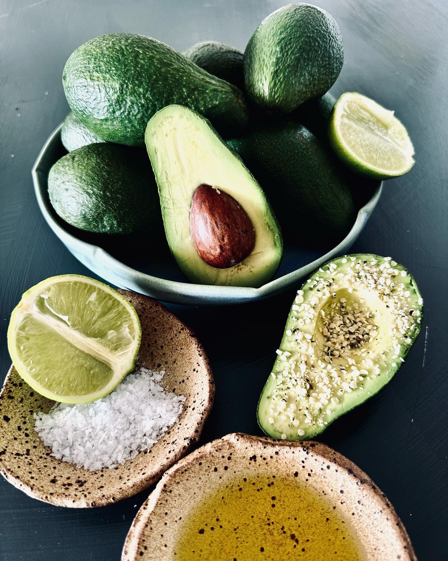 🥑🥑🥑 Hooray for the Alligator Pear

With the sheer volume and variability of information available in relation to nutrition, it can be incredibly difficult to decide on what is a &lsquo;healthy diet&rsquo; for you and your unique situation. 

Most 
