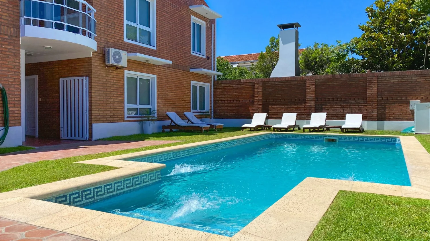 Pileta de natación climatizada