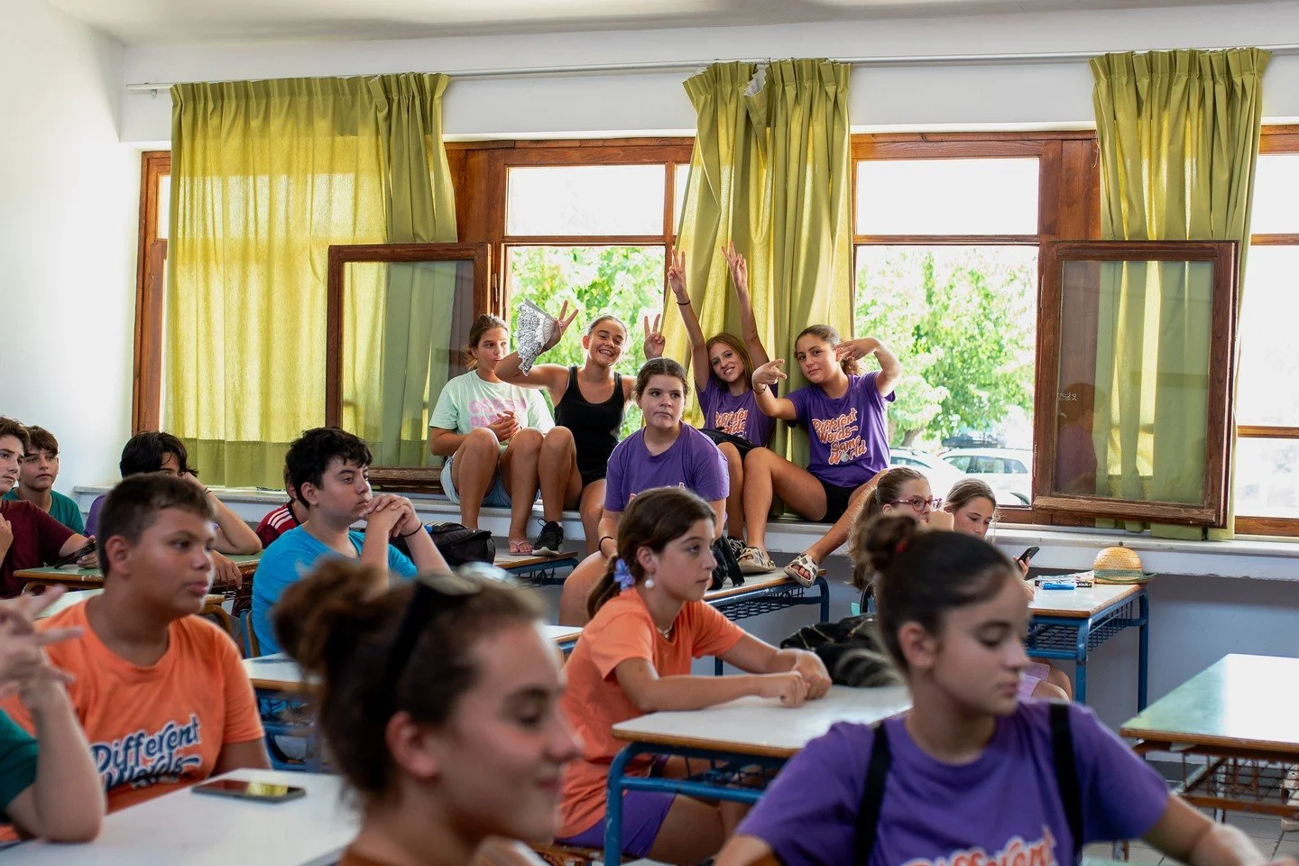 Classroomsđź’›
#SIFFY2025 #skopelosisland #skopelos #SIFFYMAGIC #shortfilms #filmfestival #youthfilmfestival #film #skopart #Greece #film #youthfilm #shortfilms #education #filmmaking #internationalfilmfestival #inclusion #kidsinfilm #memories #siffy