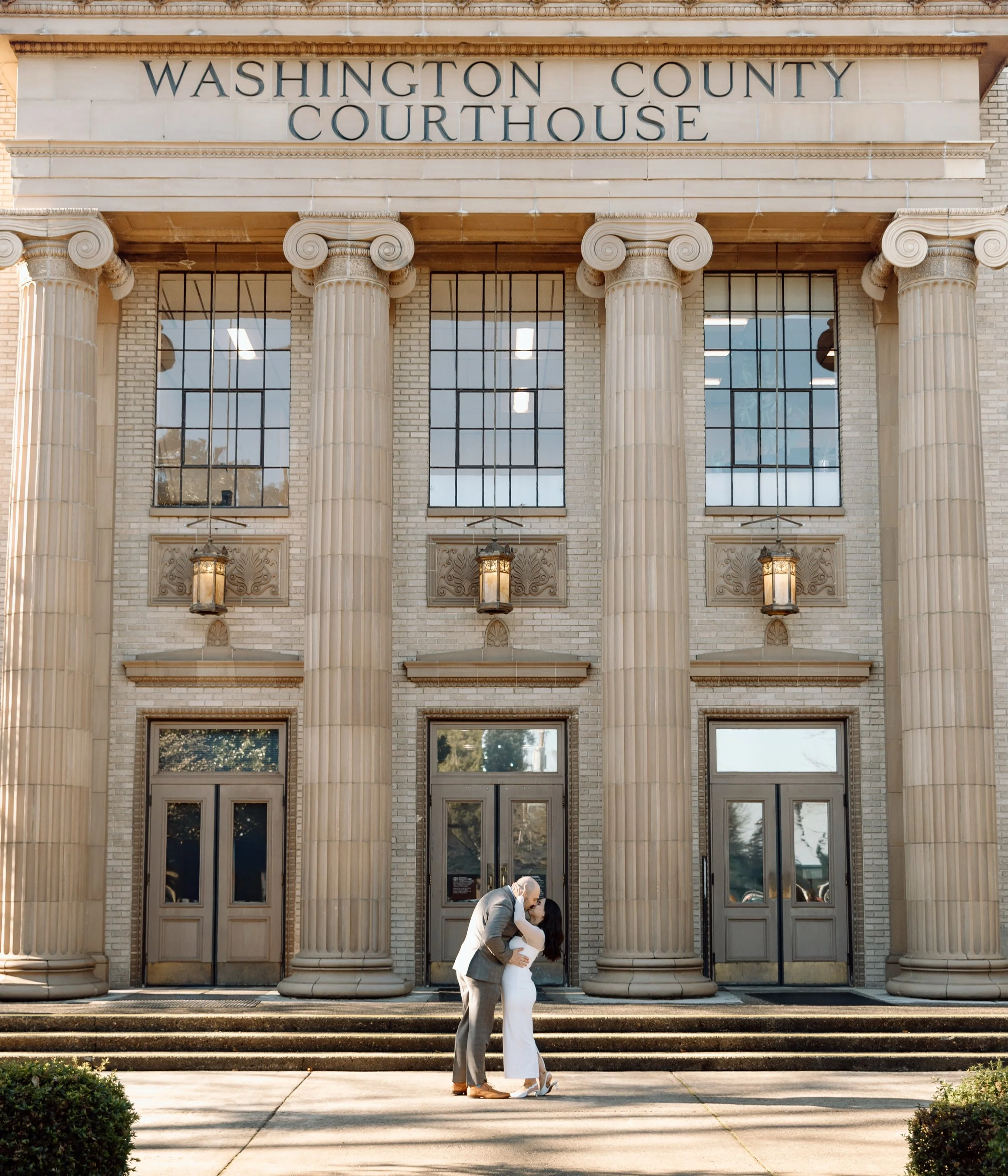 Courthouse weddings are becoming popular for a reason. They&rsquo;re intimate, intentional, low-stress, and honestly? So incredibly romantic. Just the two of you, a few people you love most, and the actual reason you&rsquo;re there in the first place