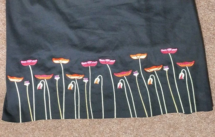 Skirt with floral boder