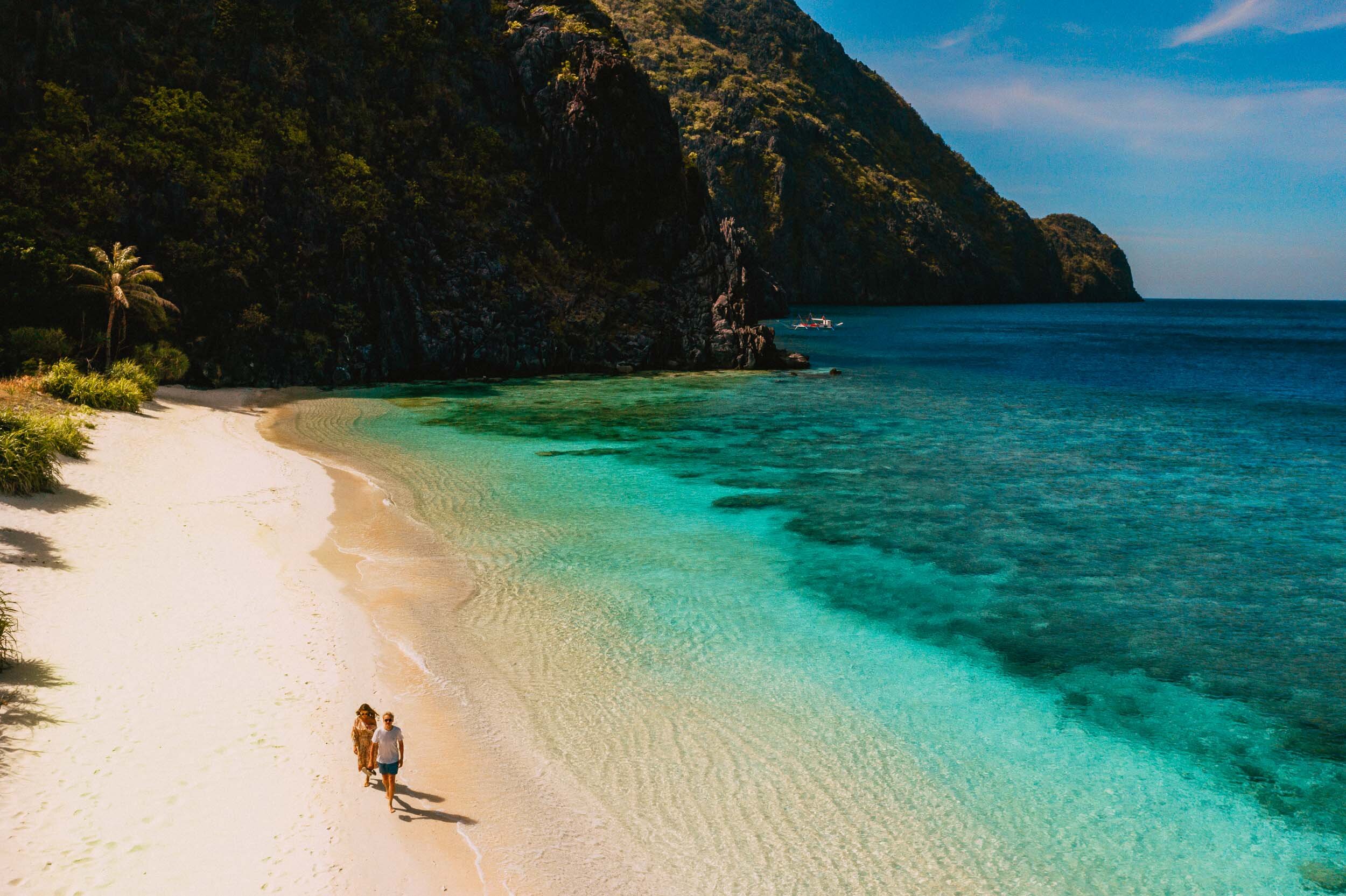 9 El Nido Philippines Couple Photography Honeymoon portraits in Palawan, March 2020. Travel couple photography in Southeast Asia x @hejguj.jpg