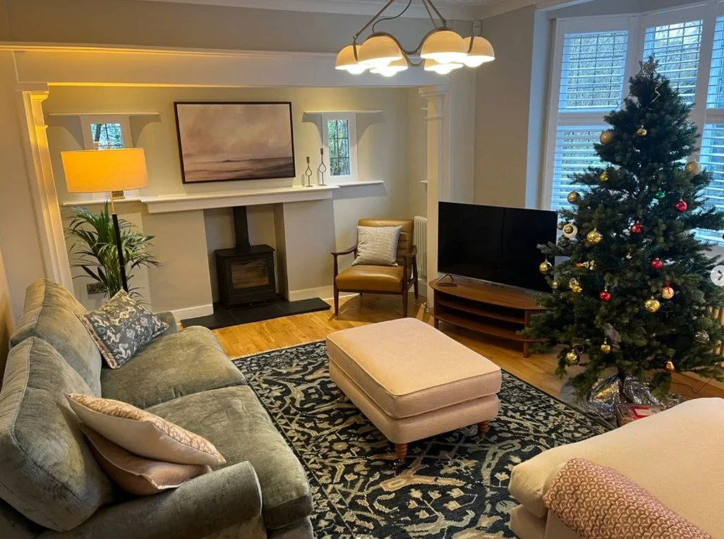 Swipe to see this incredible before and after transformation! 👉✨

For this living room design, we created a space that feels homely, comfortable, and unique to the family.

We introduced soft pops of colour through the sofa and rug, while keeping th