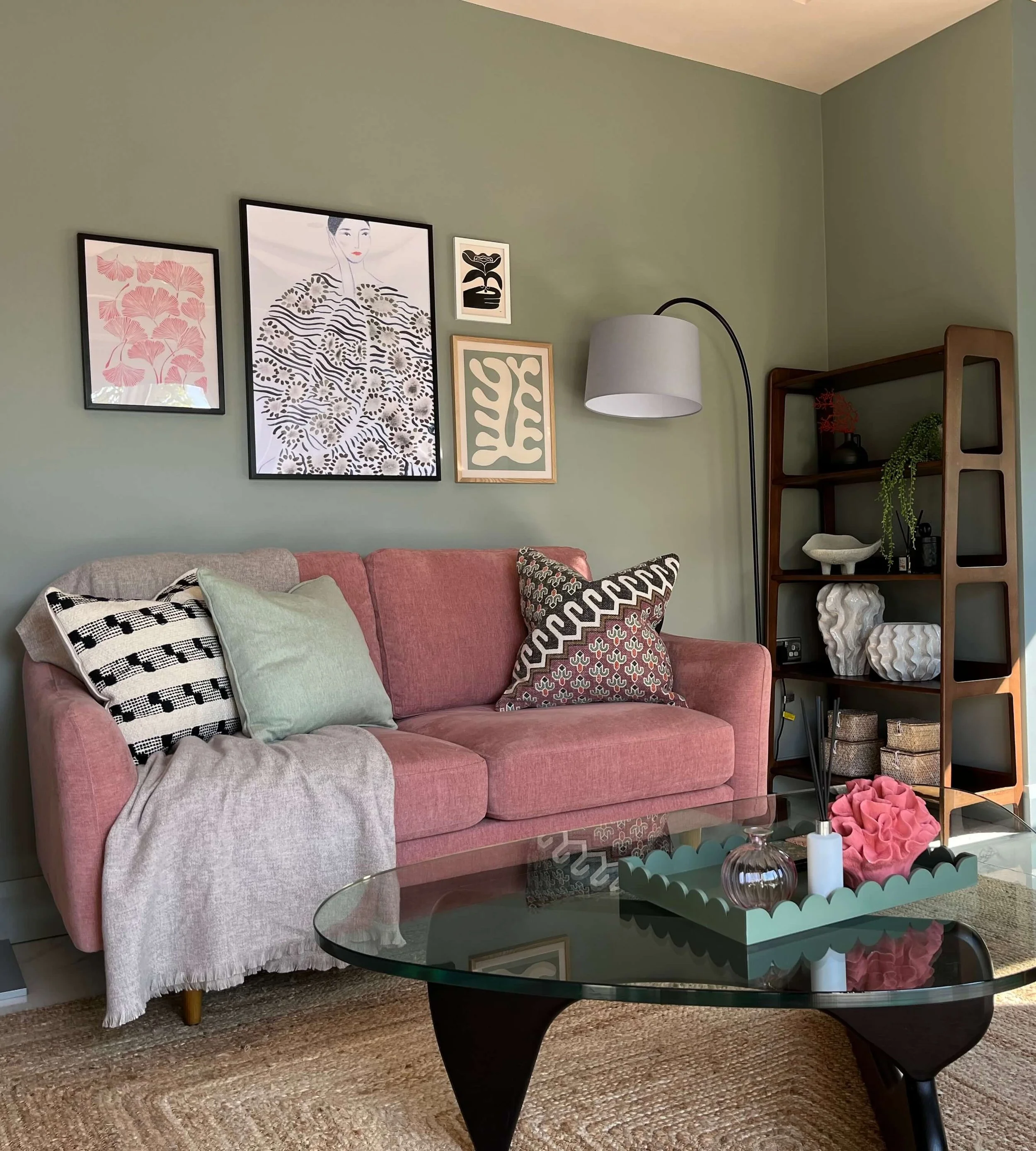 Living Room Gallery Wall Ideas