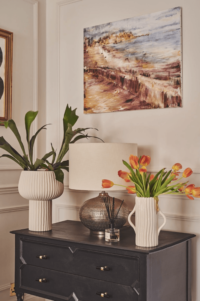 Hallway Console Sideboard Table With Artwork
