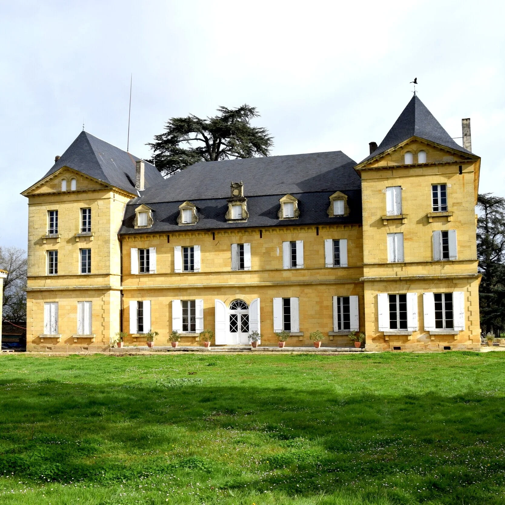 CHÂTEAU DE MONBOUCHER