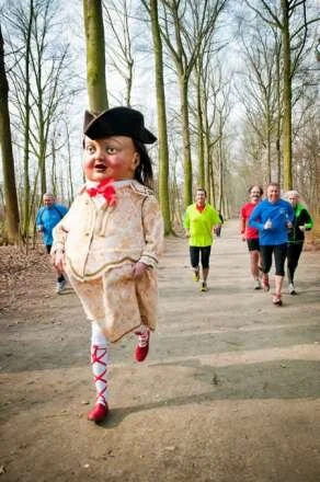 reus-dolfijn-antwerp-marathon.preview.jpg