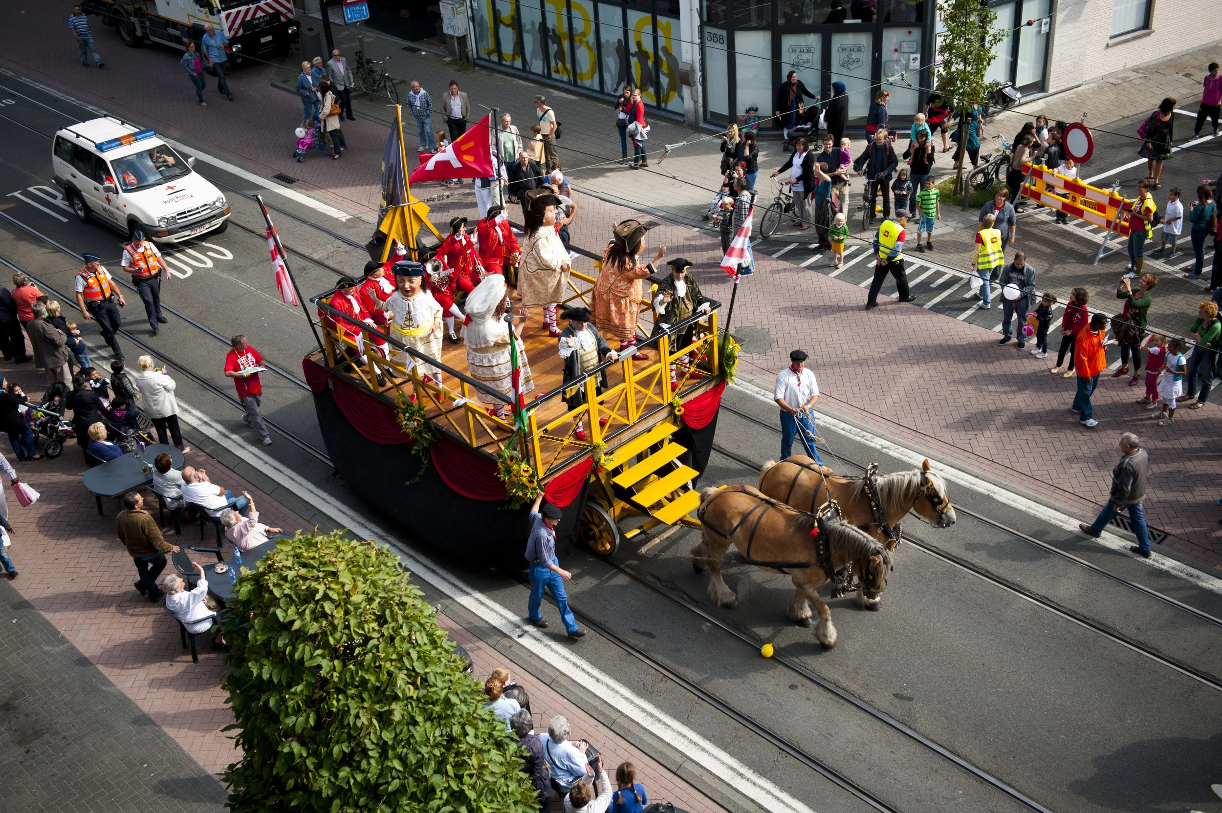 ReuzenSTOET_NoortjePalmers-17.jpg