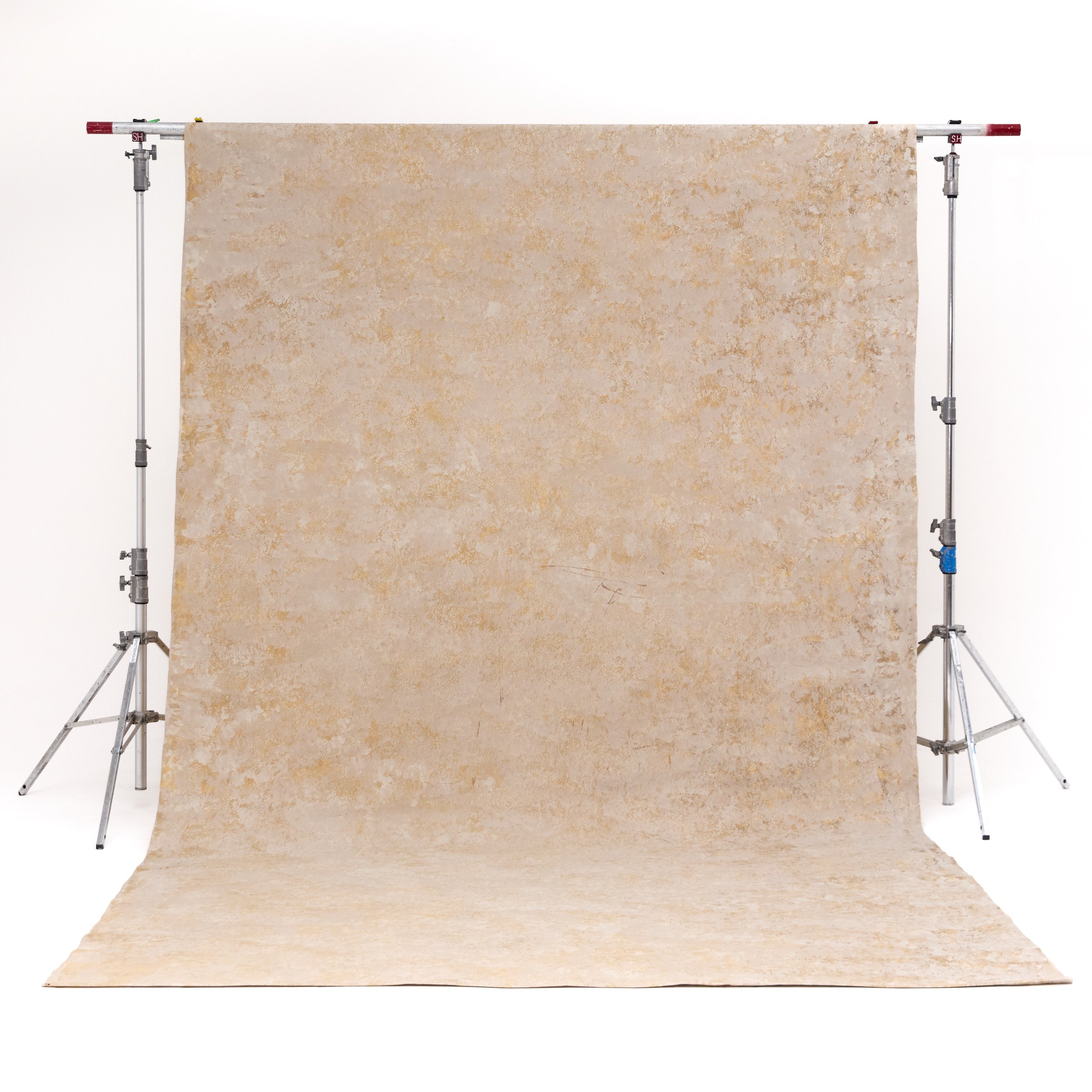 SANDSTONE
H600cm x W300cm