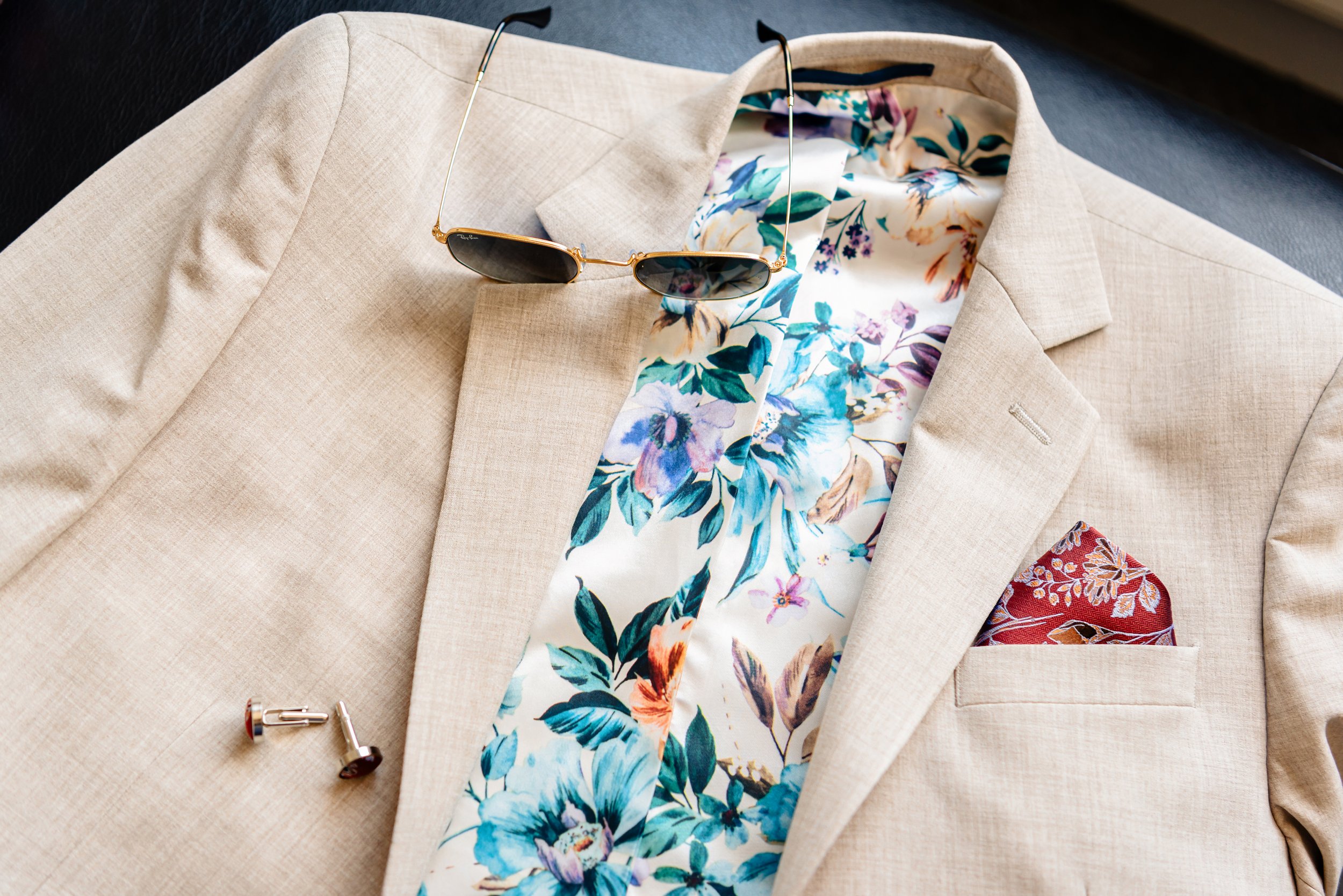 Mr & Mrs Grey-121(1).jpg