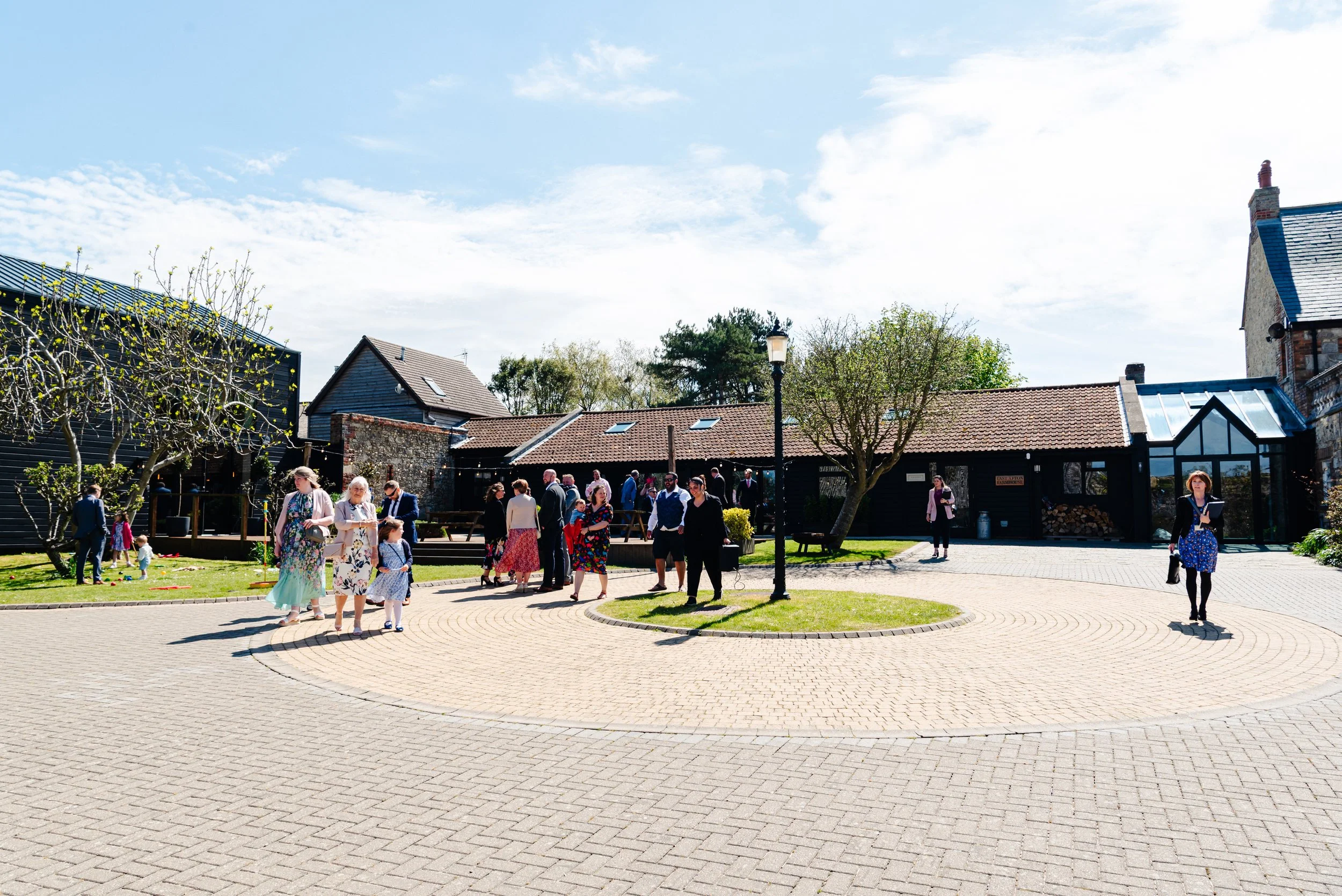 Sarah & Jon-175(1).jpg