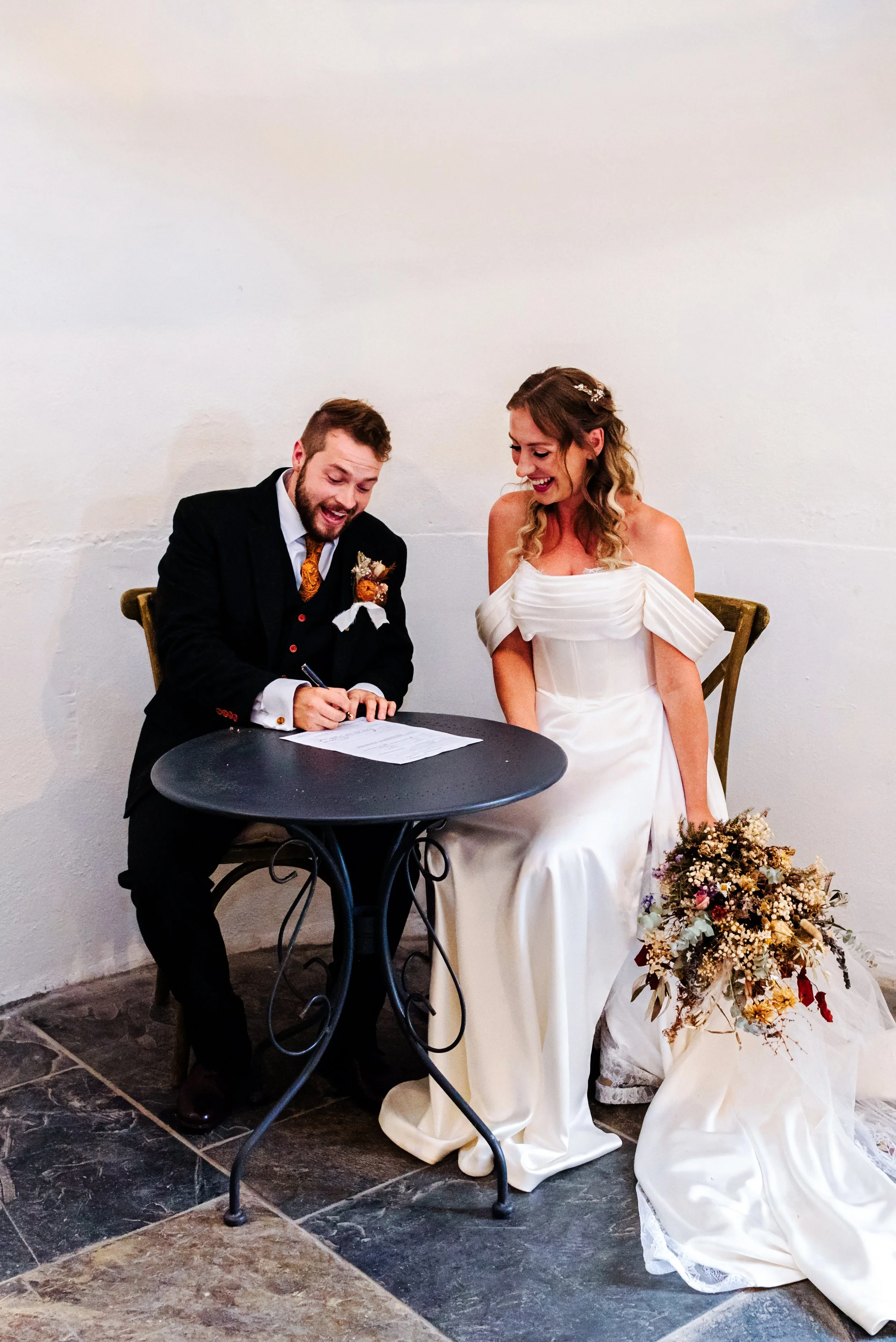 Beth & Dom Wedding-250(1).jpg