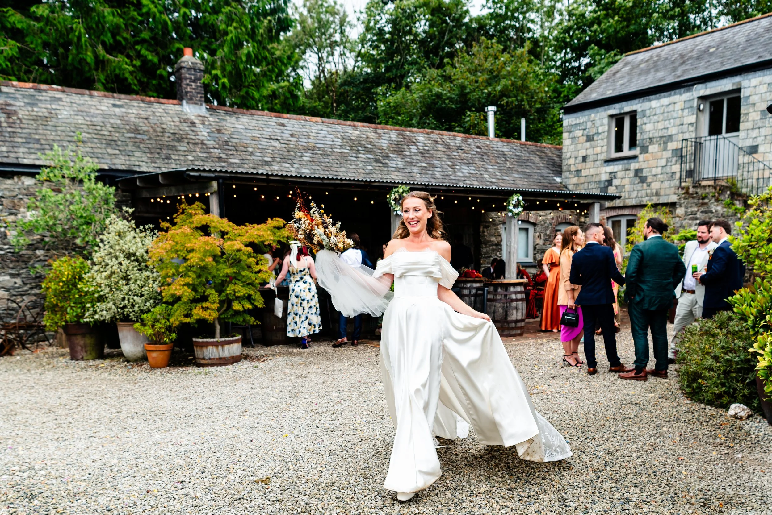 Beth & Dom Wedding-323(1).jpg