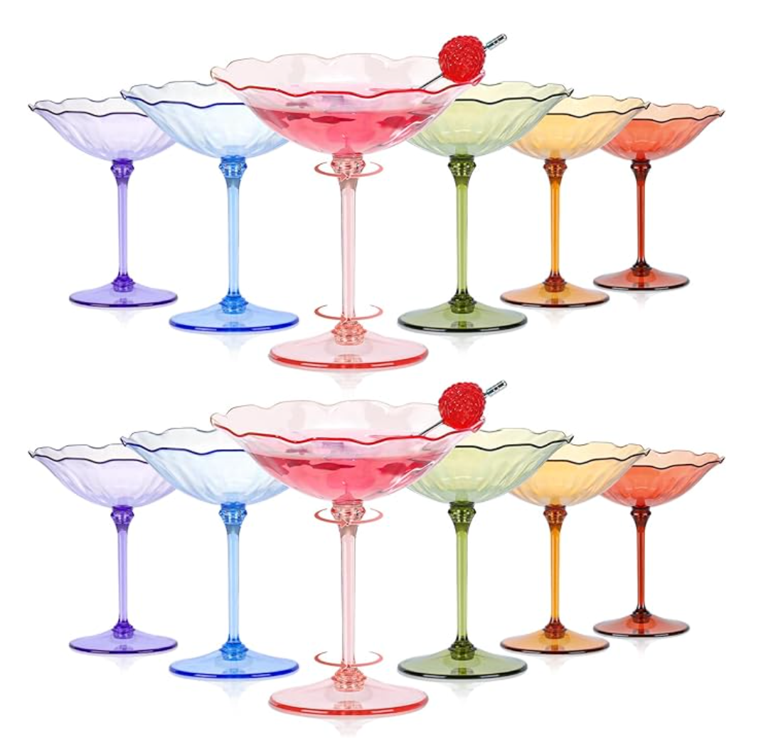 Colorful_Plastic_Martini_Glasses.png