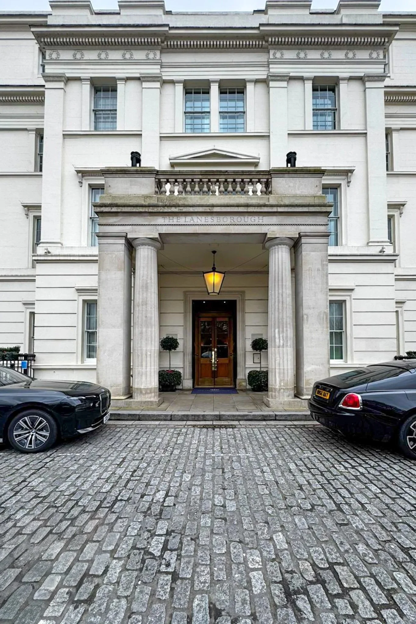 The lanesborough london exterior