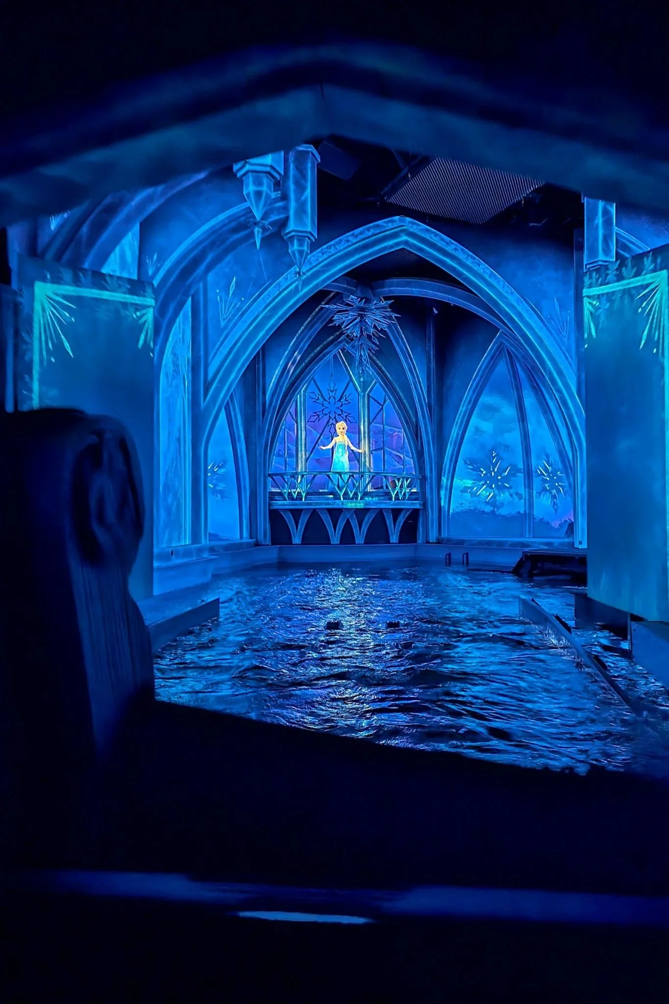 Frozen Ever After Attraction Disneyland Paris