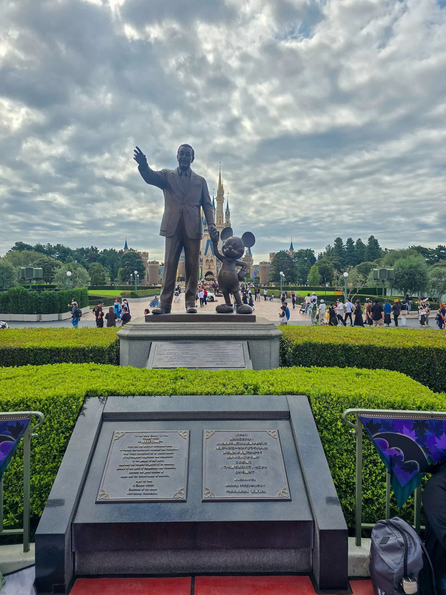 Tokyo Disney Walt Mickey Statue