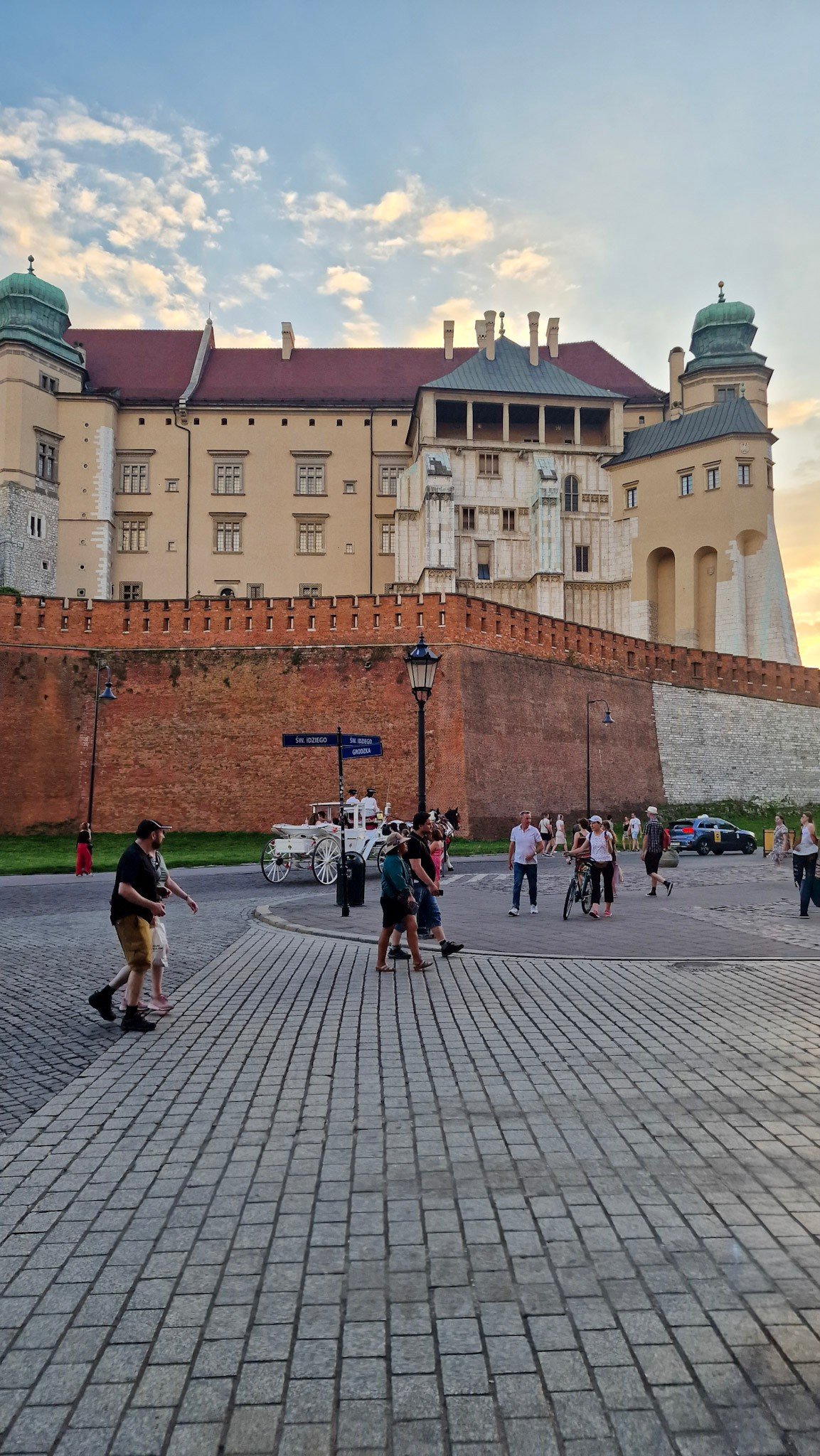 20230819_192223 (1).jpg