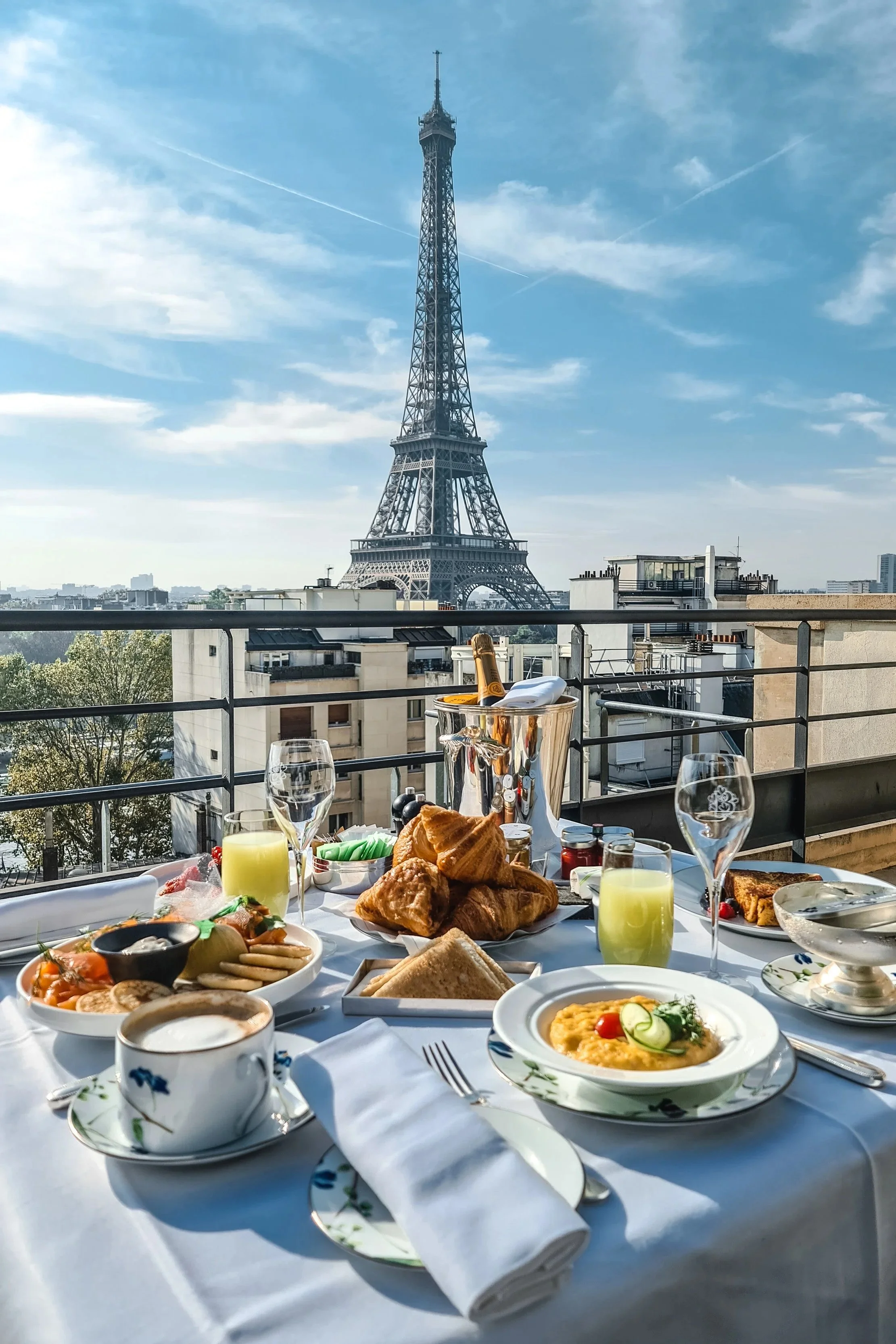 Shangri-La Paris France Breakfast Views