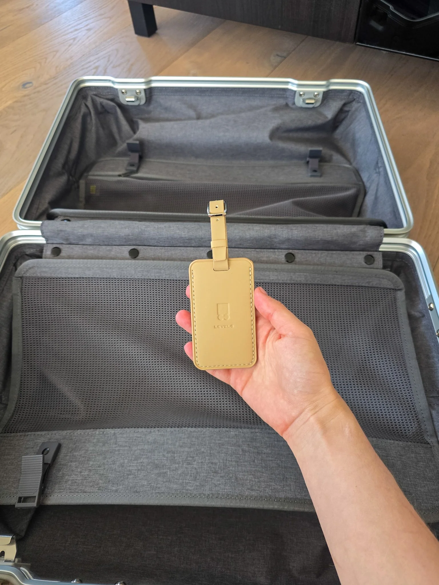 Level8 Gibraltar Carry-On Interior and Luggage Tag