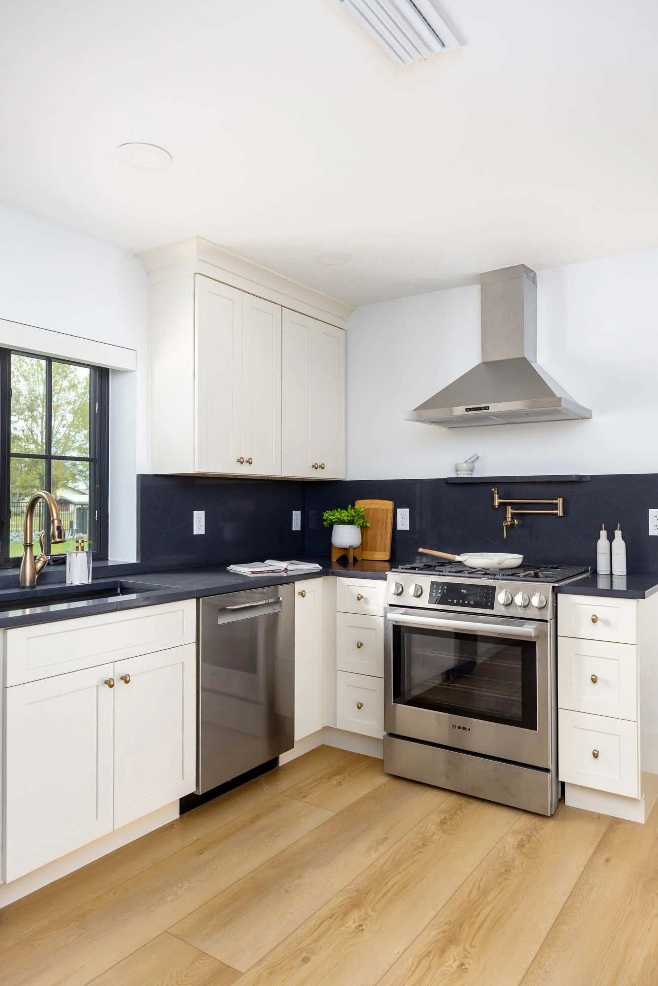 Web - 13407 Cocopah Ln - Tack Sharp Media -49.jpg