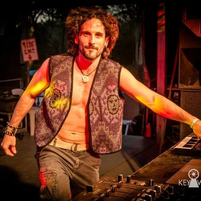 28468482_1735536499832419_8163100135652834316_n (1).jpg